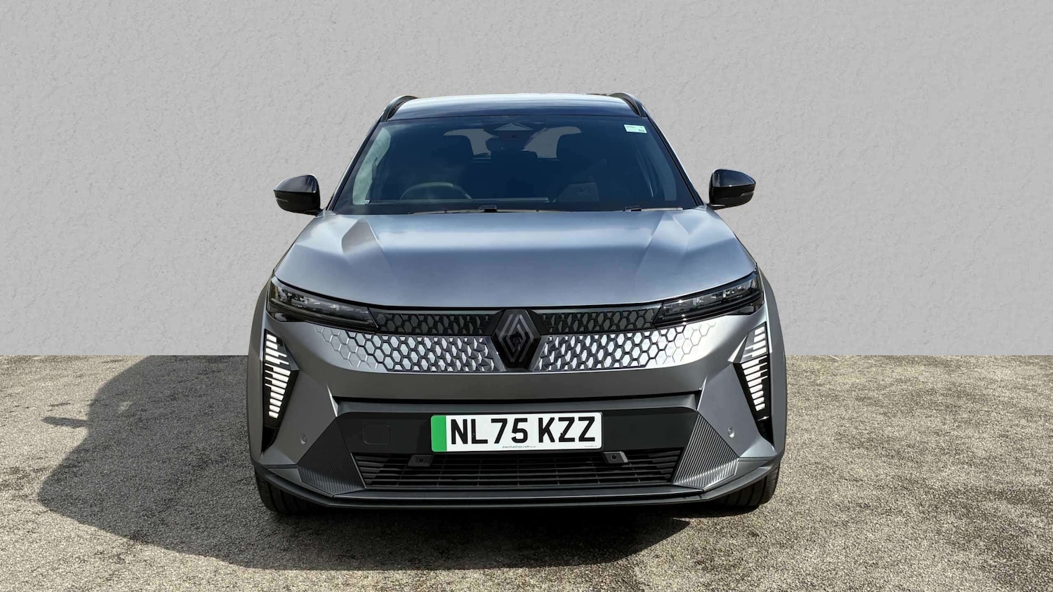 Used Renault Scenic E-Tech for sale - 77860870: Photo 2