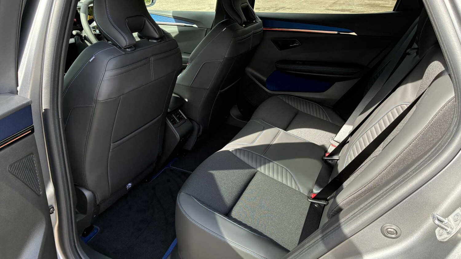 Used Renault Scenic E-Tech for sale - 77860870: Photo 27