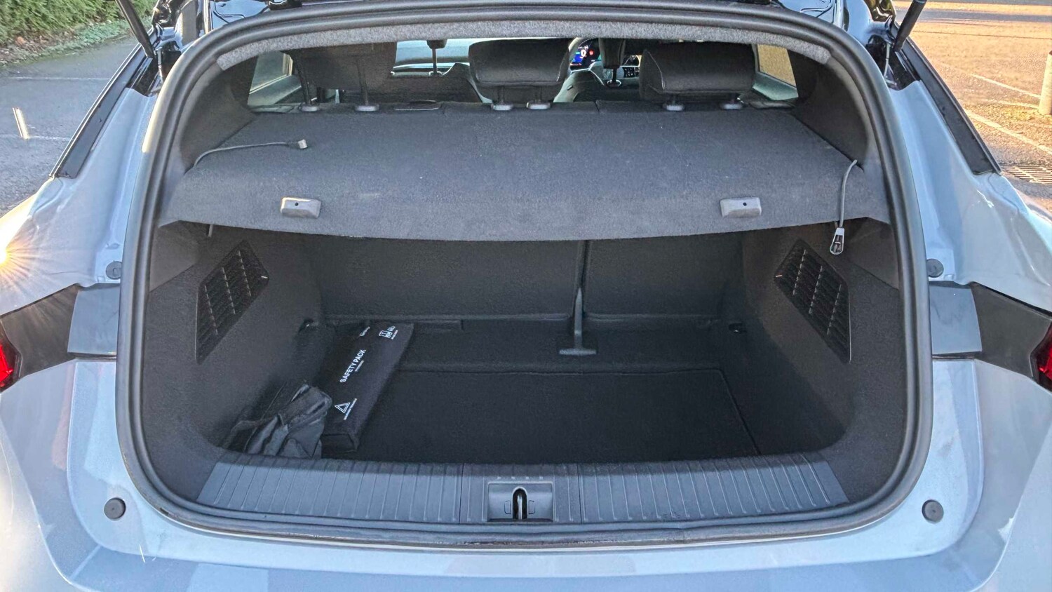 Used Renault Megane E Tech 2026 for sale - 77858346: Photo 27