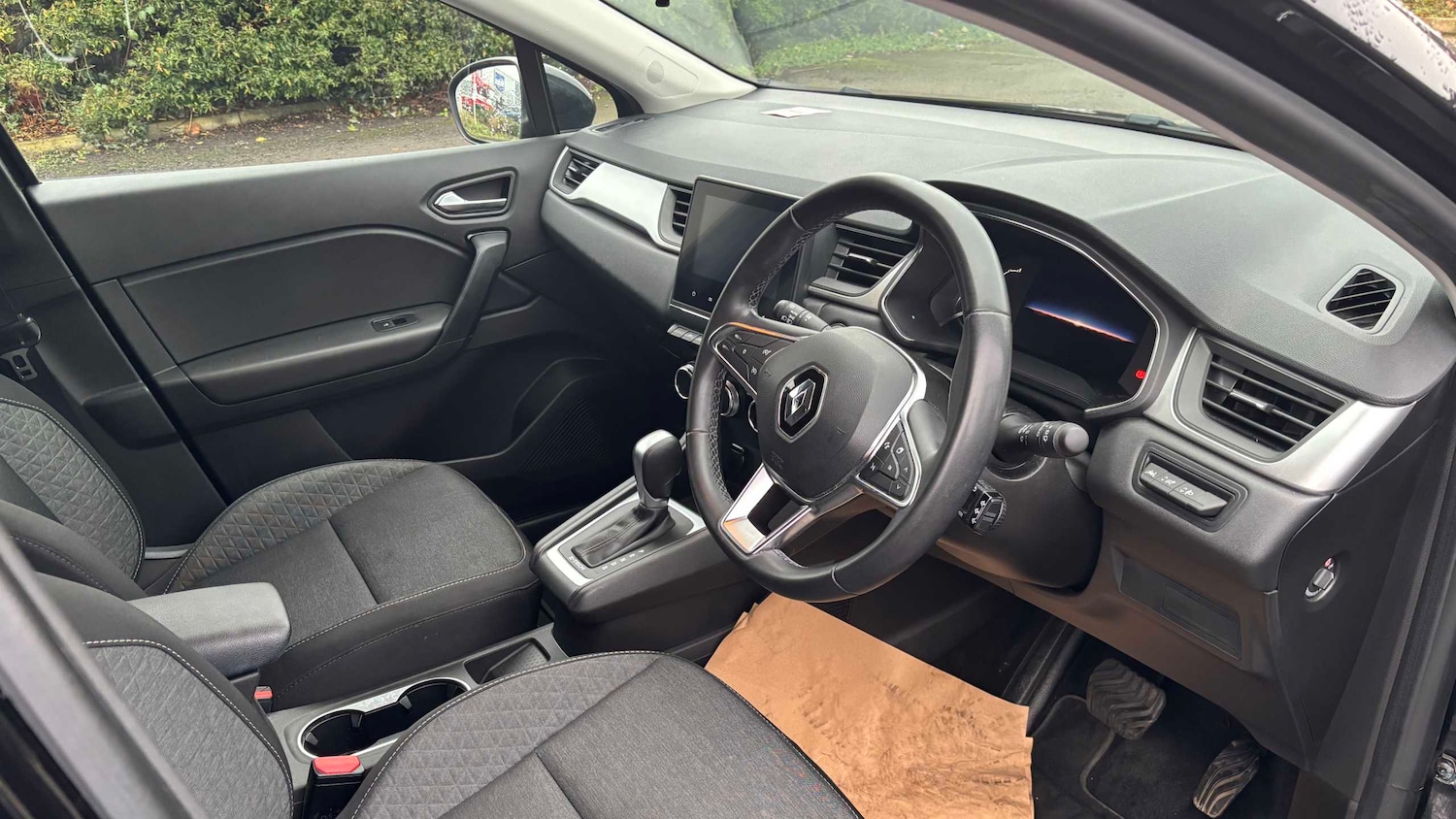 Used Renault Captur for sale - 77862446: Photo 21