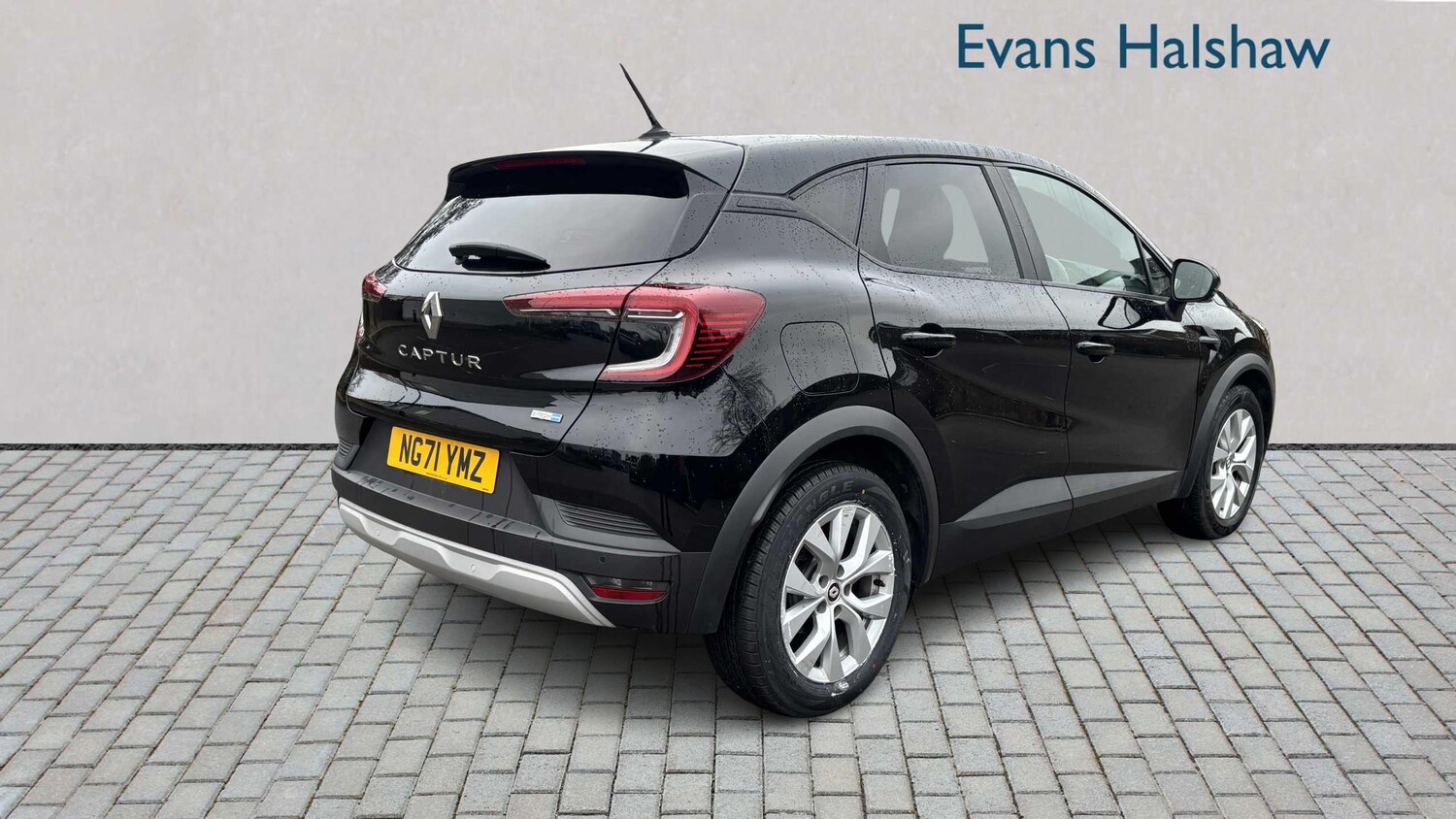 Used Renault Captur for sale - 77862446: Photo 7