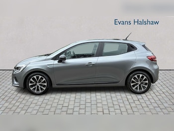 Used Renault Clio 2023 for sale - 78495024: Photo