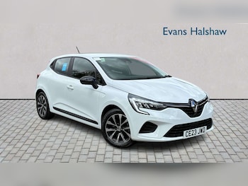 Used Renault Clio 2023 for sale - 78625505: Photo