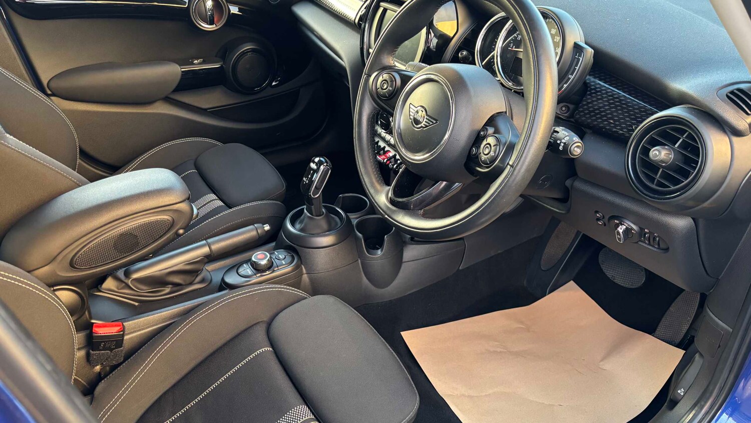 Used MINI Hatch 2018 for sale - 77860129: Photo 25