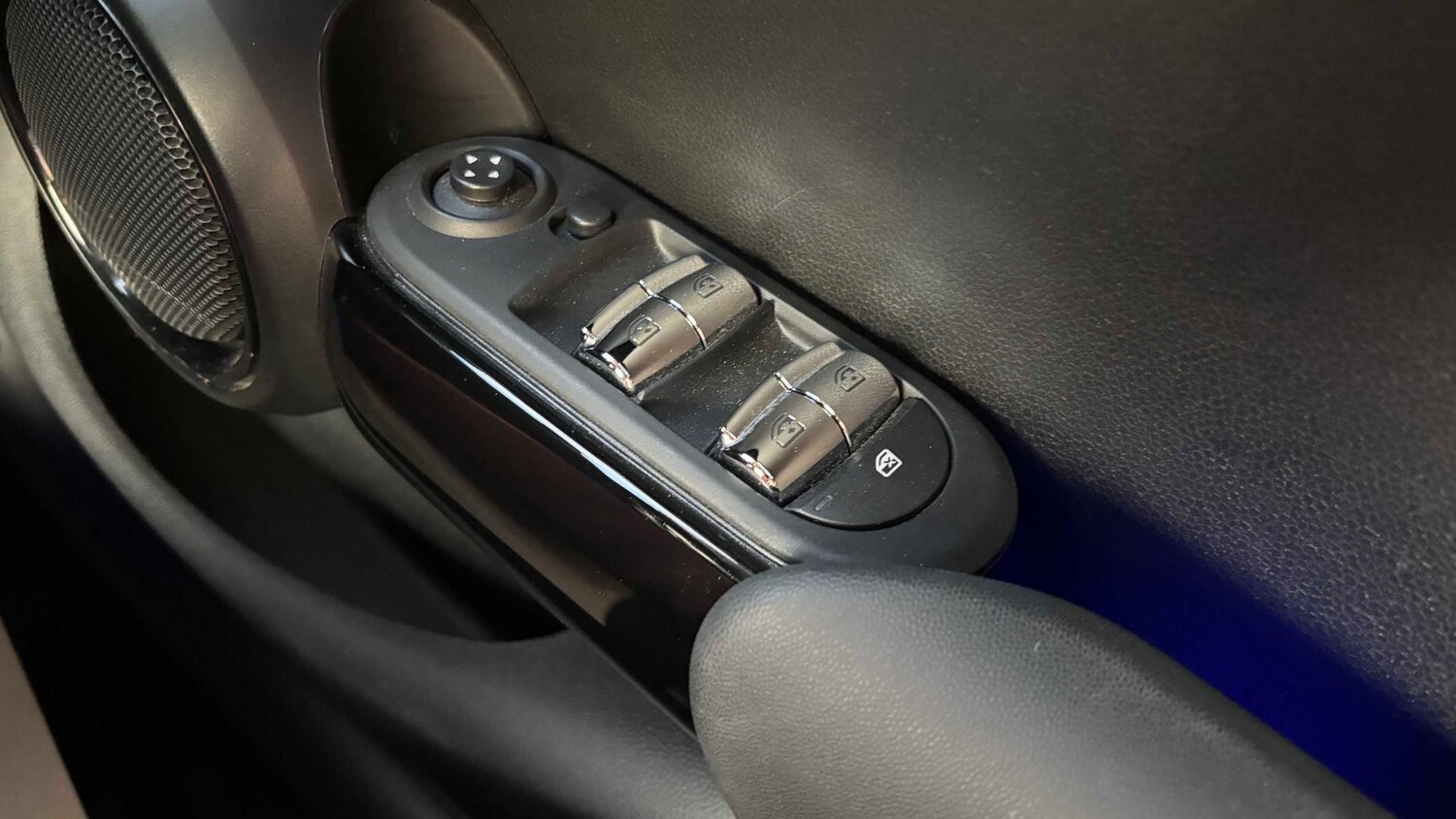 Used MINI Hatch 2018 for sale - 77860129: Photo 32