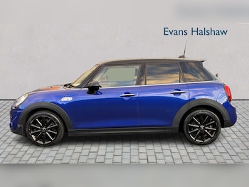 Used MINI Hatch 2018 for sale - 77860129: Photo