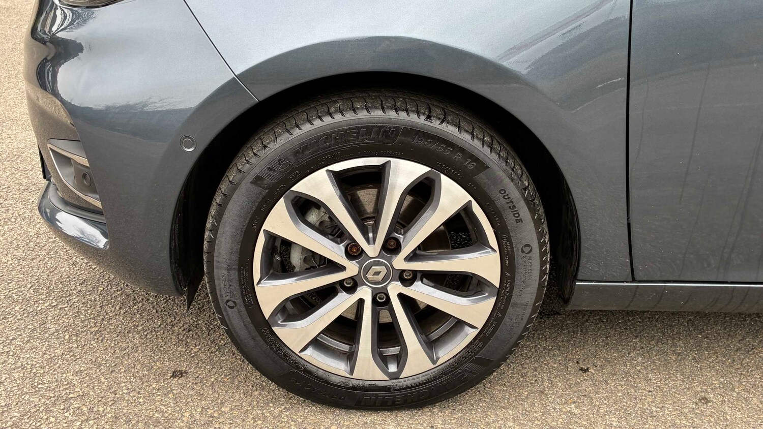 Used Renault Zoe 2022 for sale - 77960862: Photo 17