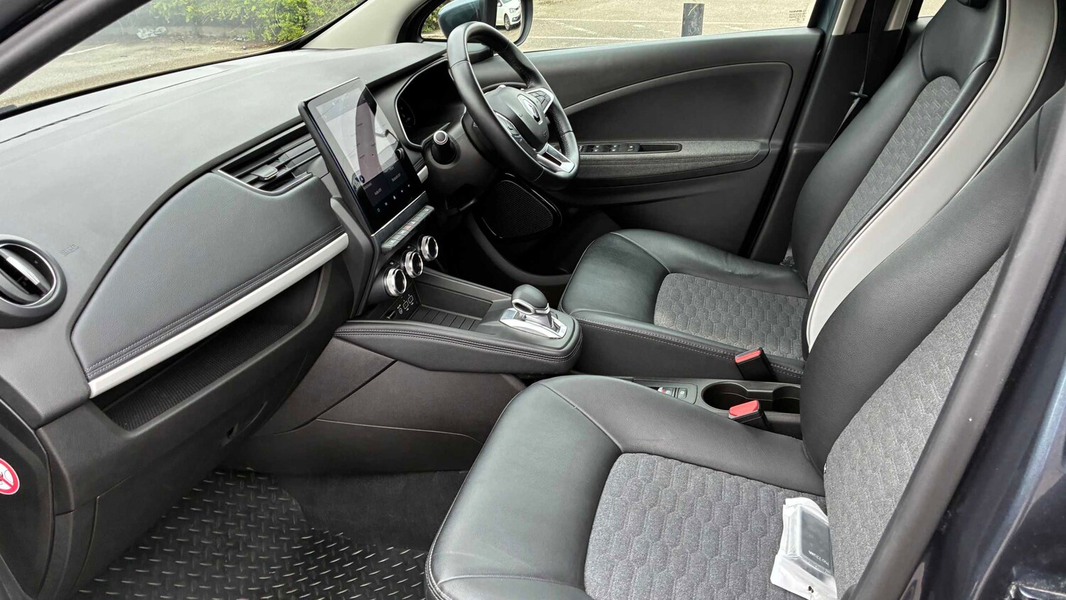 Used Renault Zoe 2022 for sale - 77960862: Photo 21