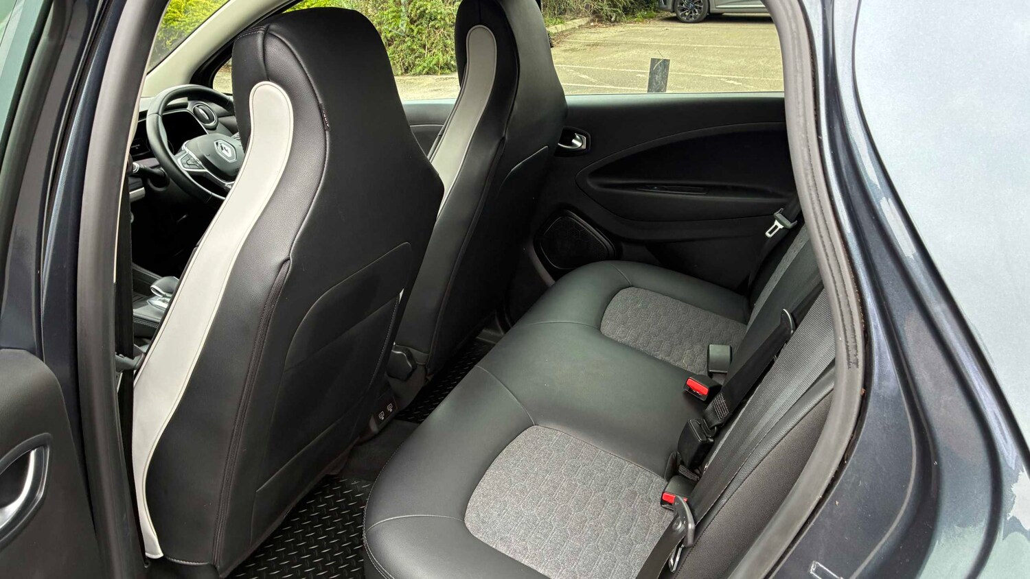 Used Renault Zoe 2022 for sale - 77960862: Photo 23