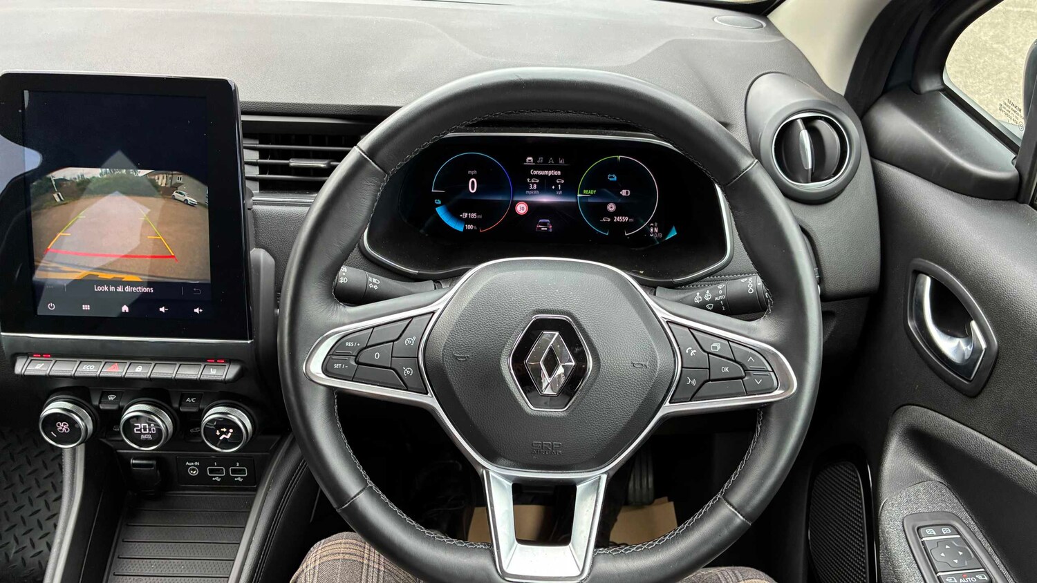 Used Renault Zoe 2022 for sale - 77960862: Photo 26