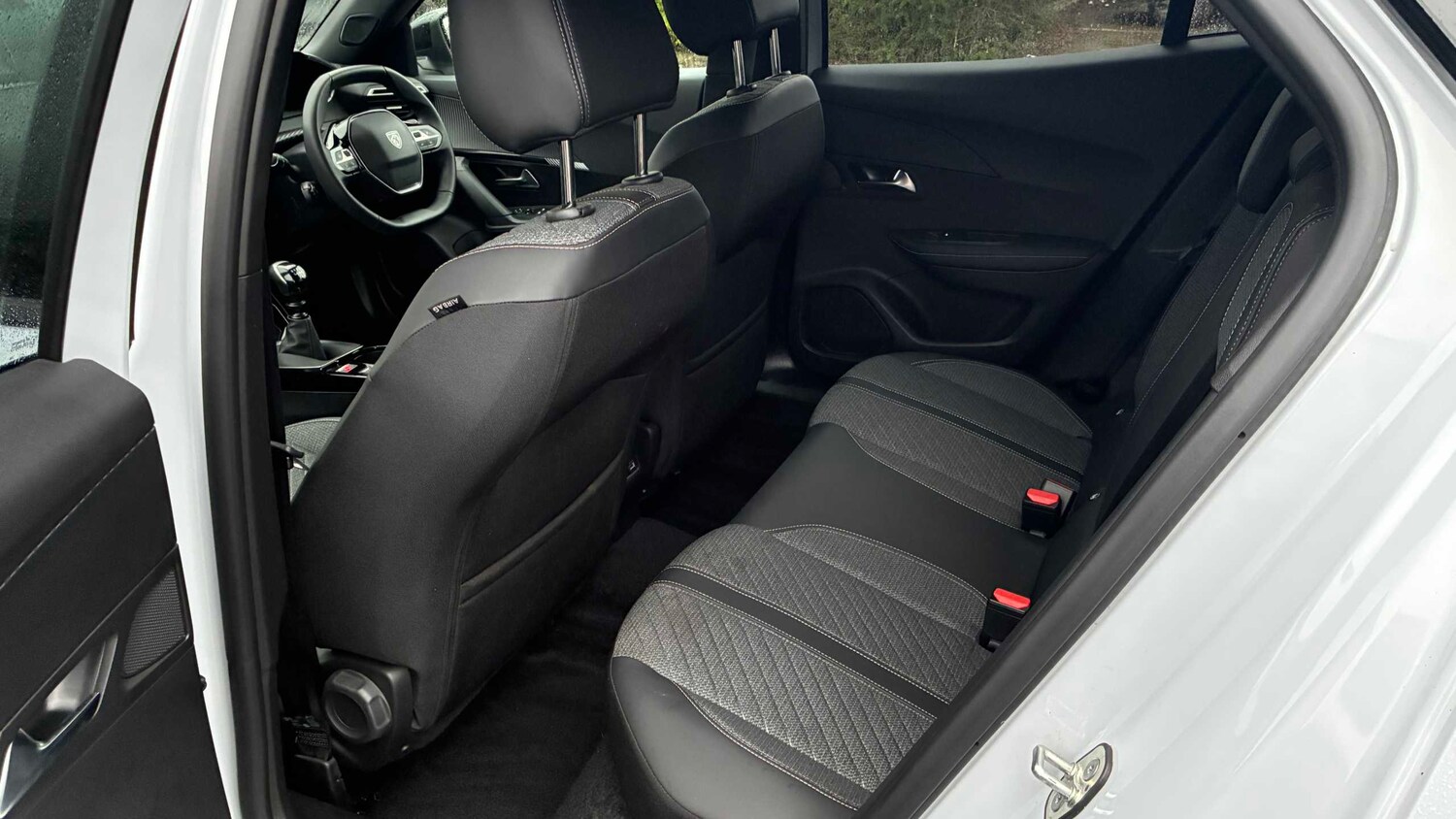 Used Peugeot 2008 2023 for sale - 77858489: Photo 23