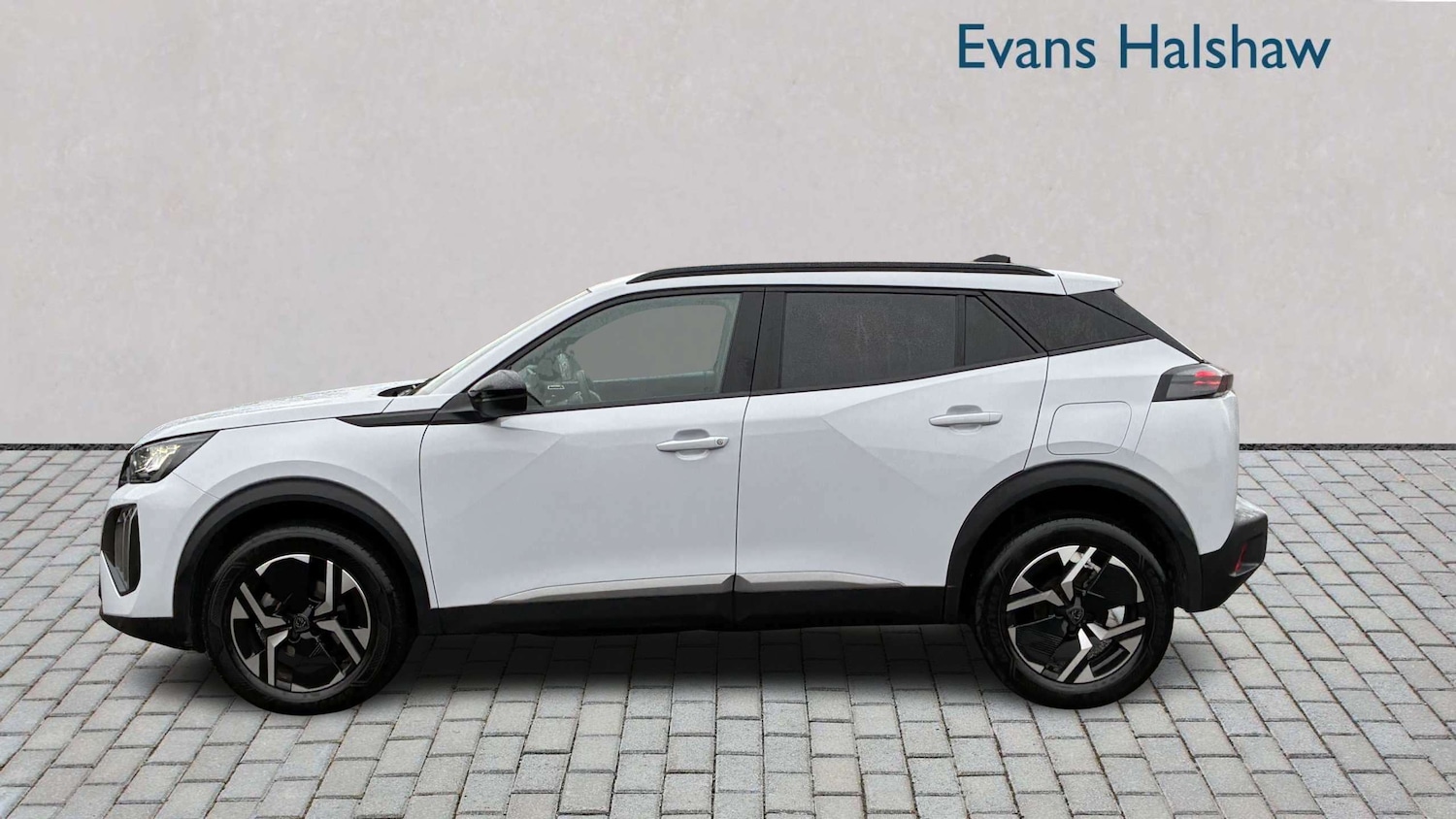 Used Peugeot 2008 2023 for sale - 77858489: Photo 4