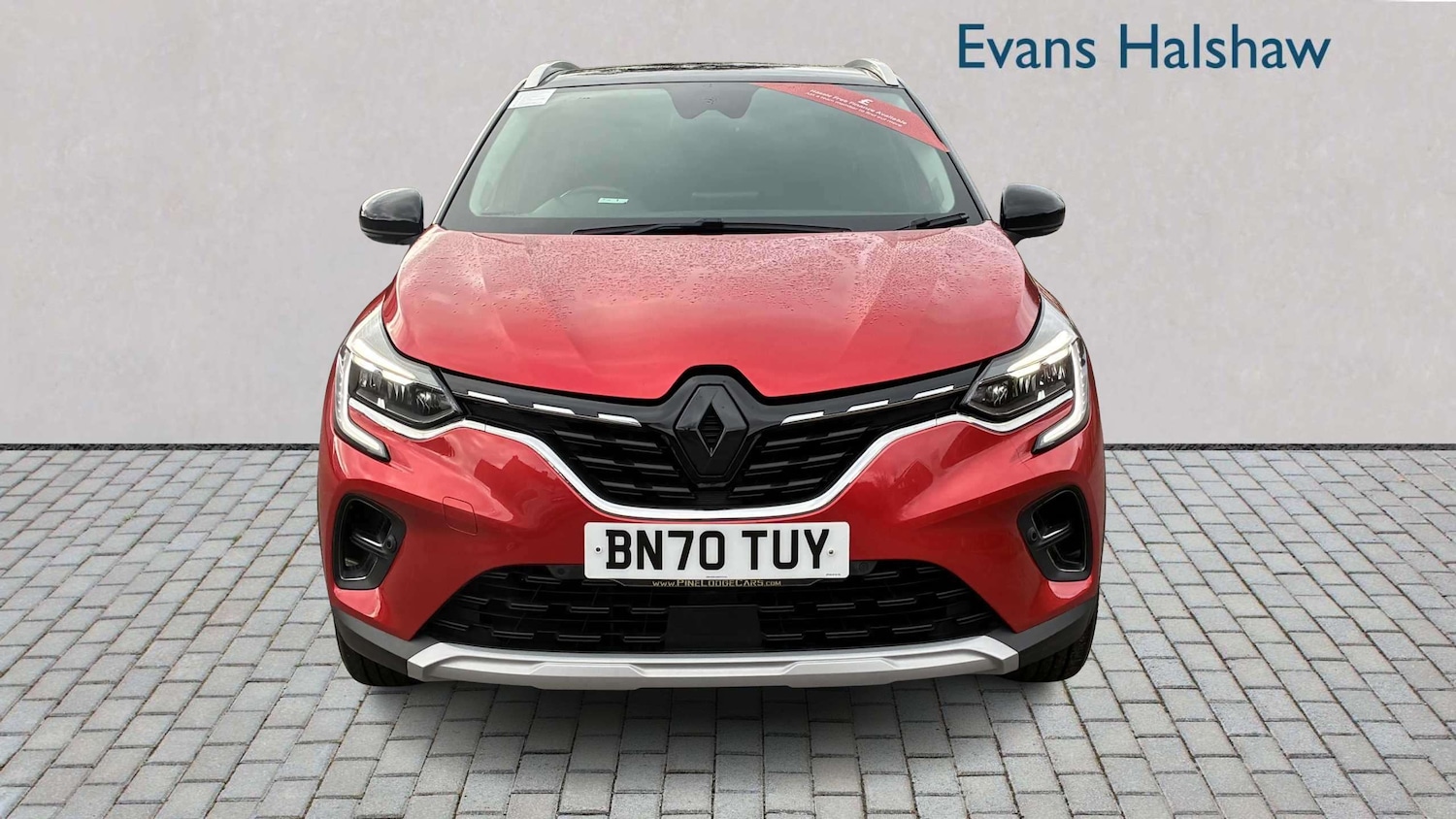 Used Renault Captur for sale - 77860248: Photo 2