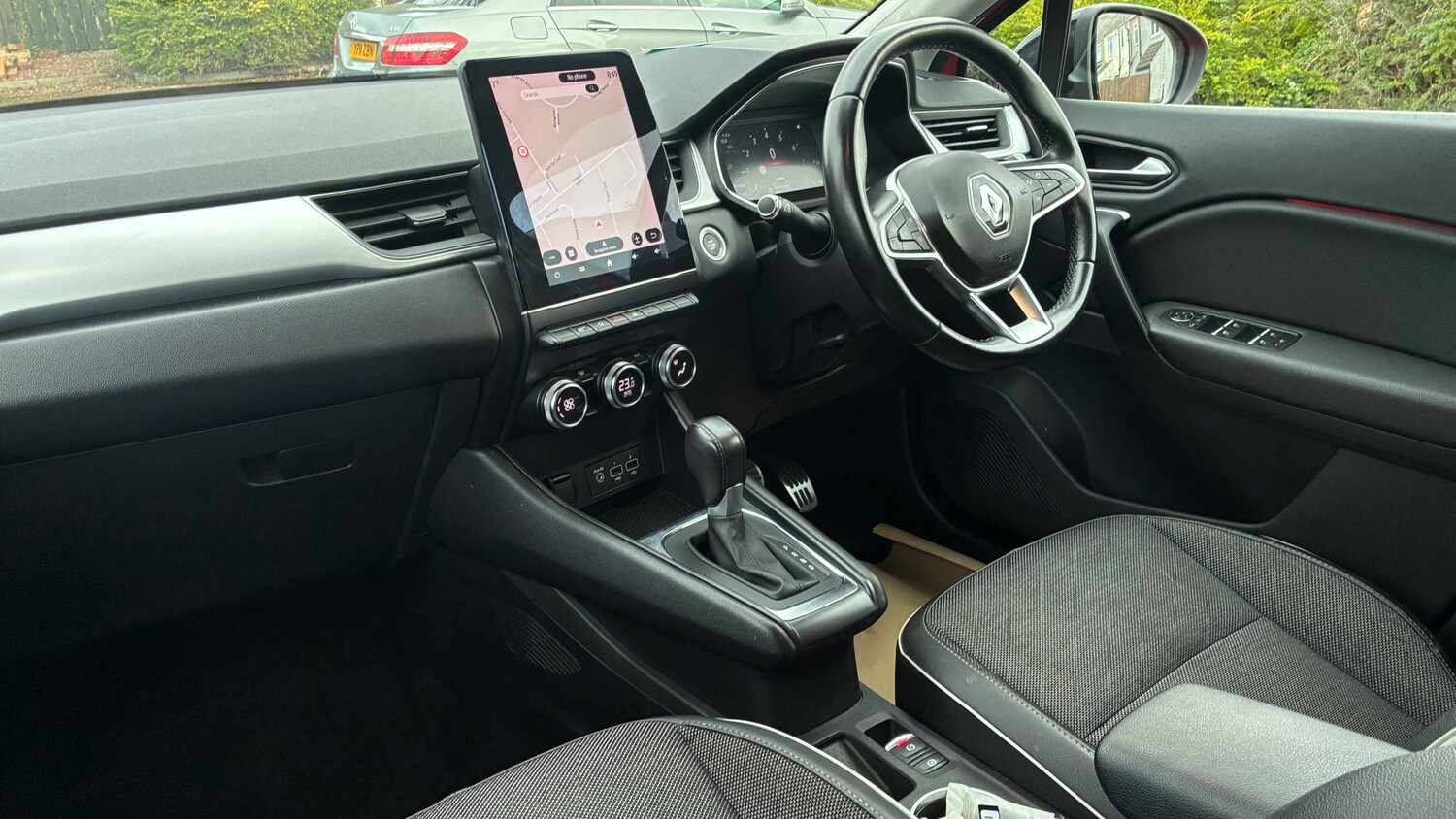 Used Renault Captur for sale - 77860248: Photo 24