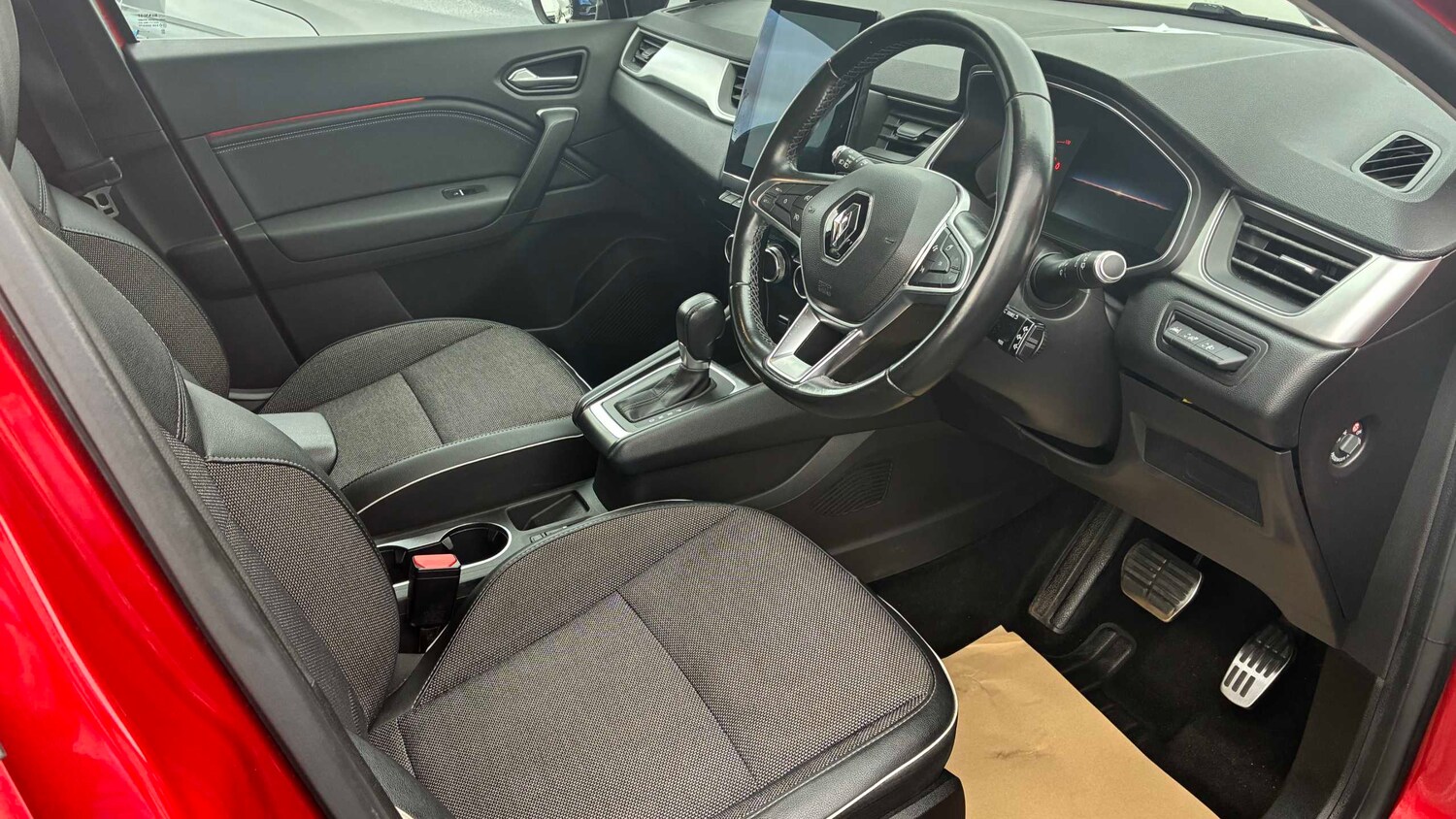 Used Renault Captur for sale - 77860248: Photo 27