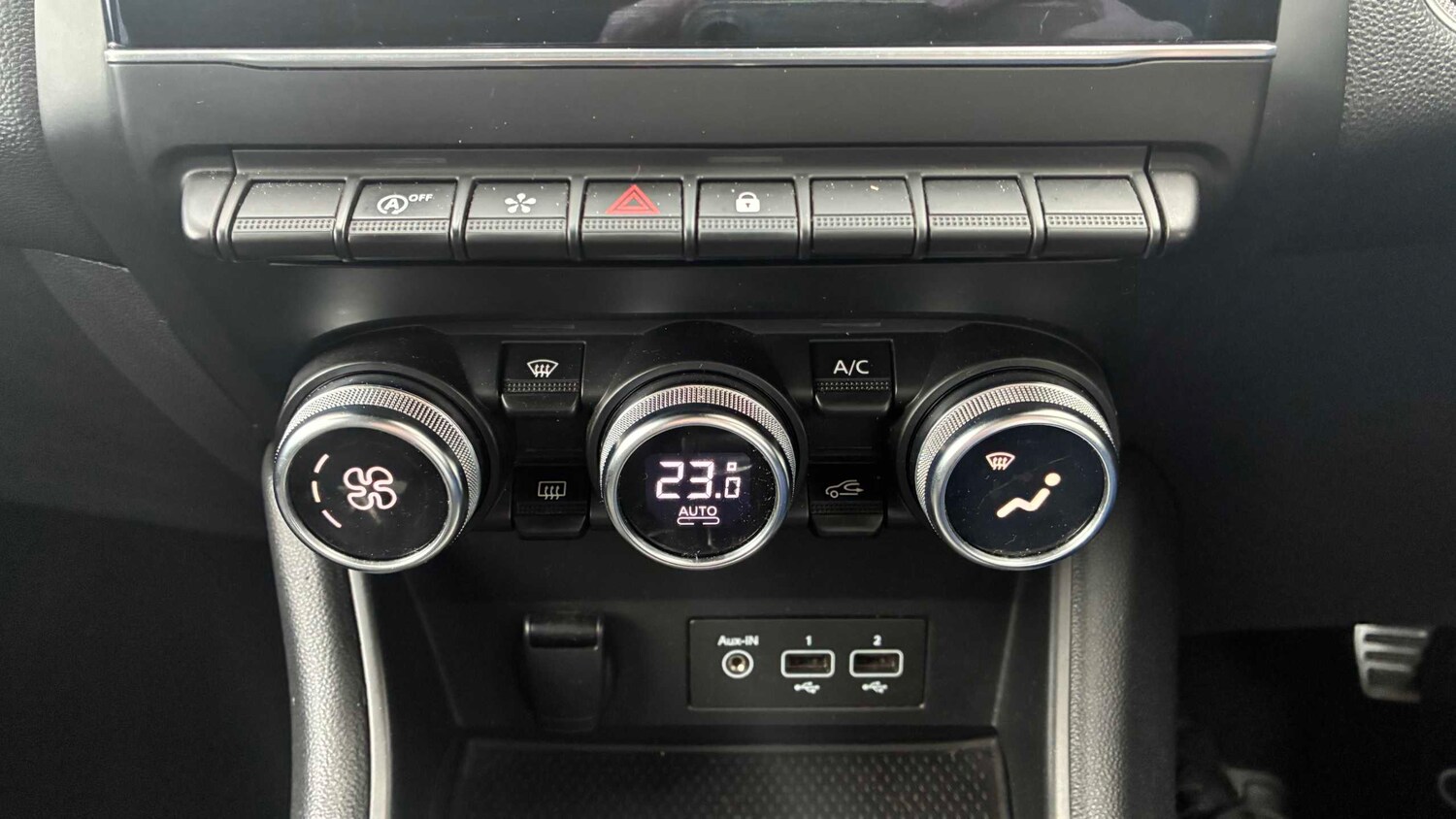 Used Renault Captur for sale - 77860248: Photo 34