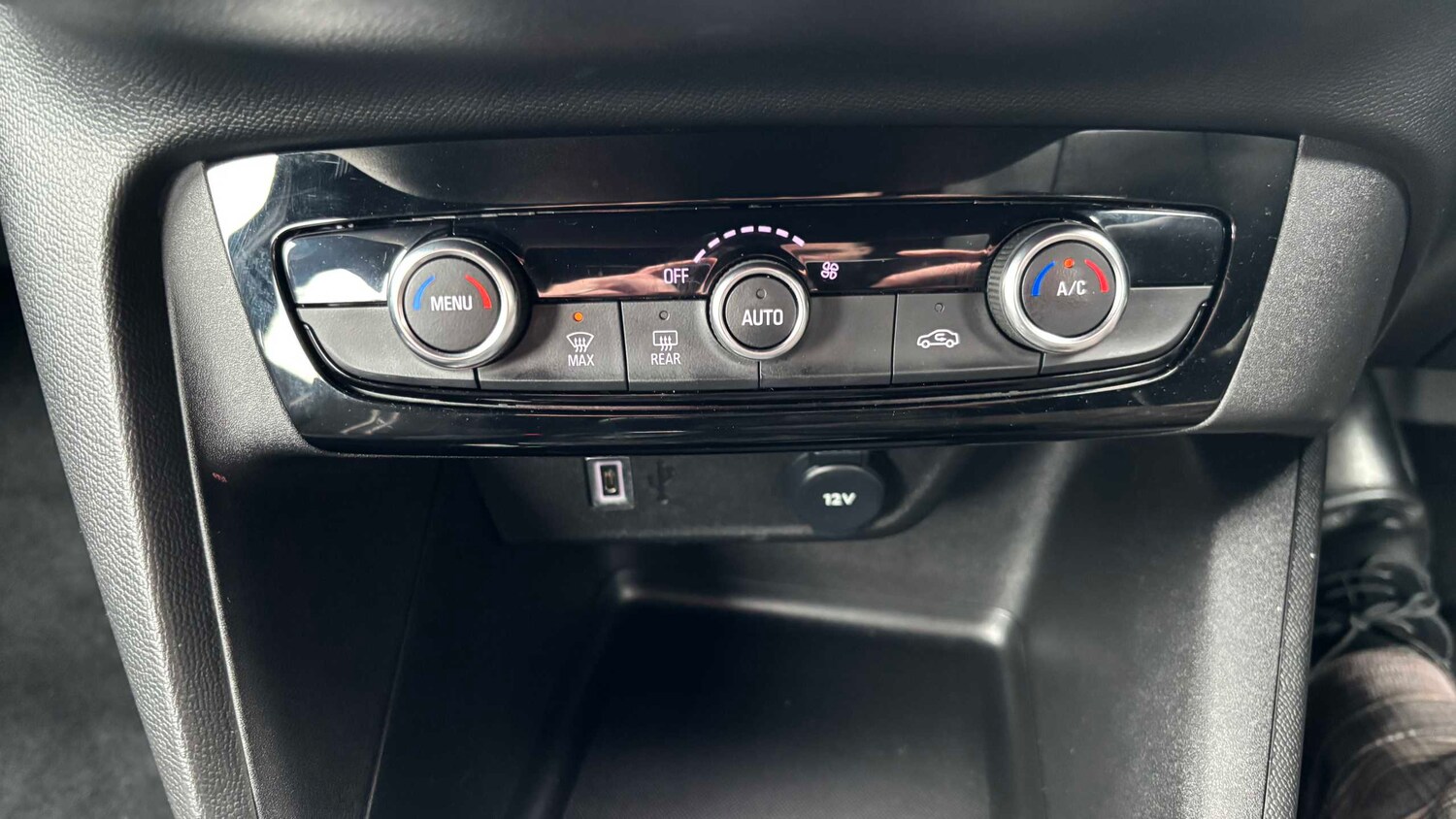 Used Vauxhall Corsa for sale - 77861630: Photo 34