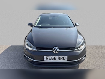 Used Volkswagen Golf 2018 for sale - 78881163: Photo