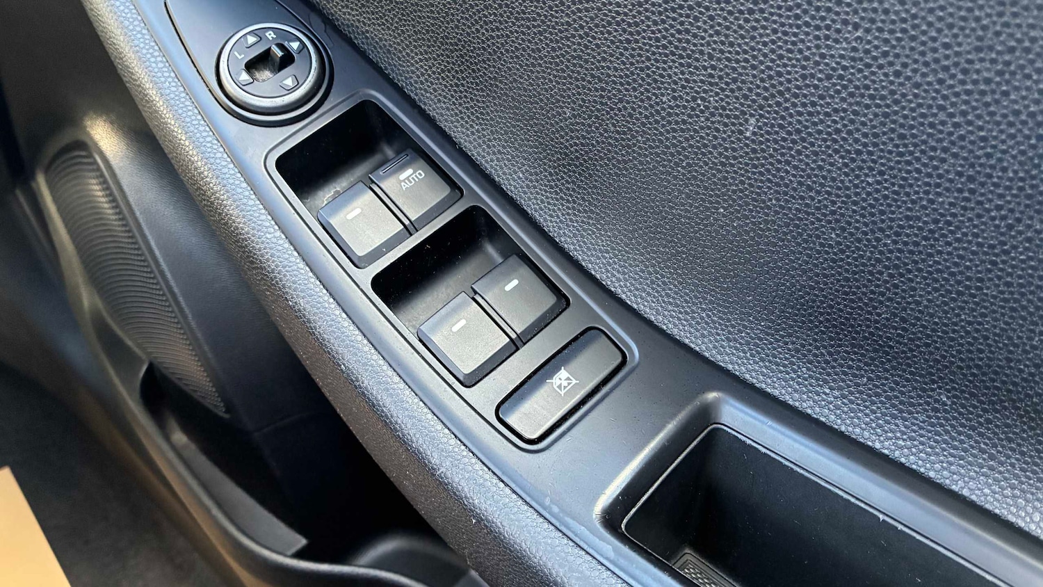 Used Hyundai i20 2018 for sale - 78118971: Photo 30