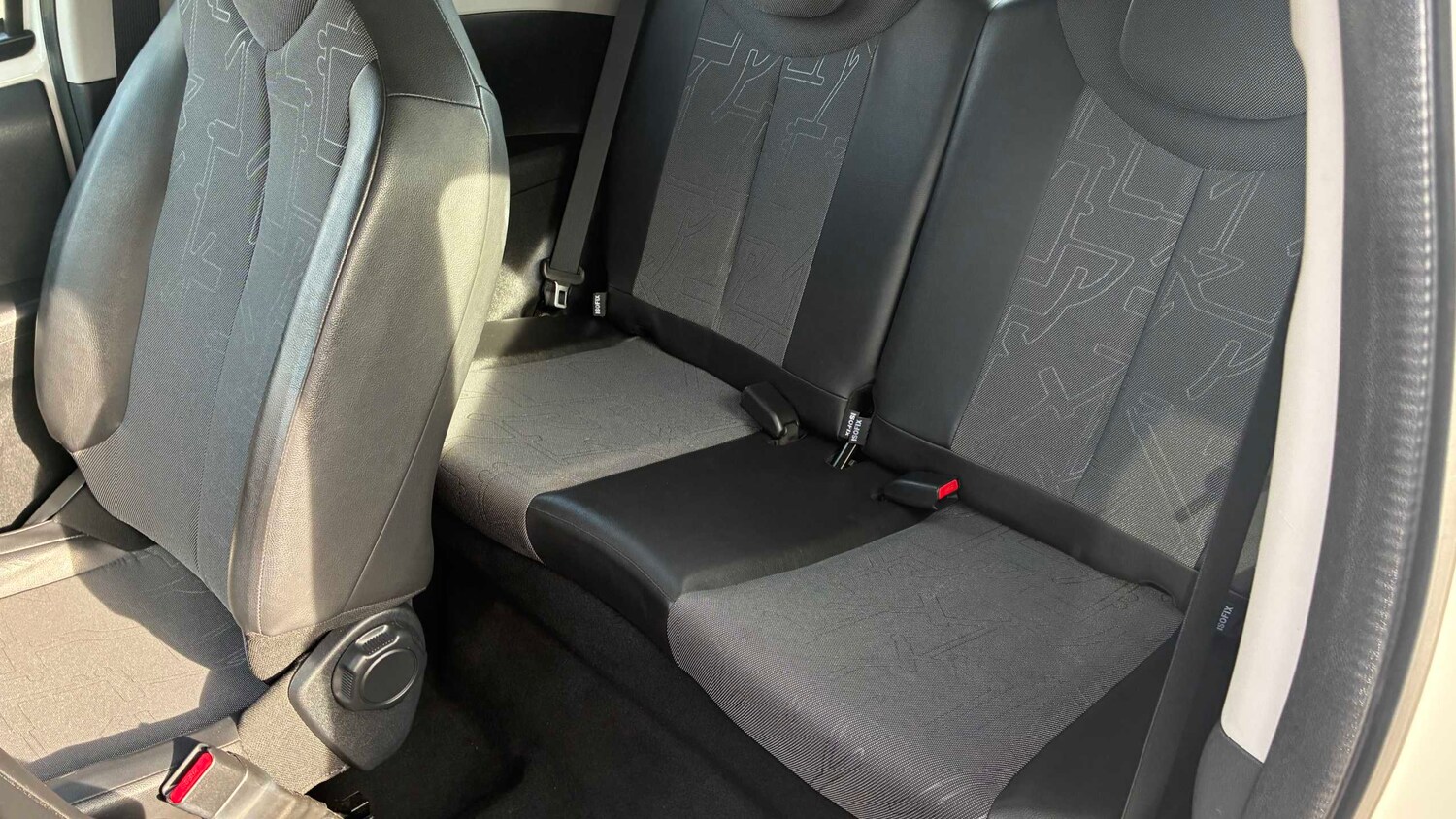 Used Toyota AYGO 2014 for sale - 77858485: Photo 26