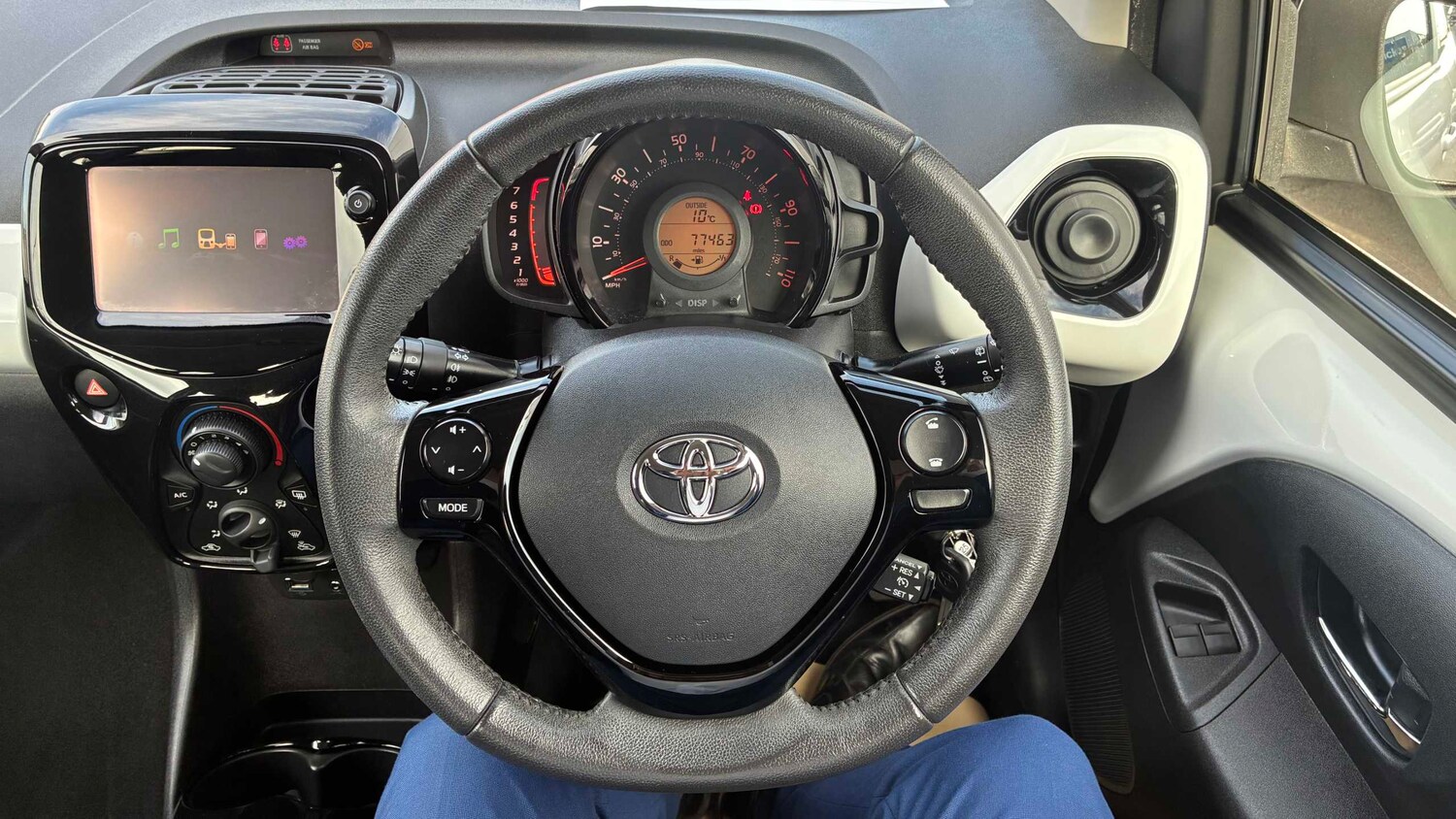 Used Toyota AYGO 2014 for sale - 77858485: Photo 28