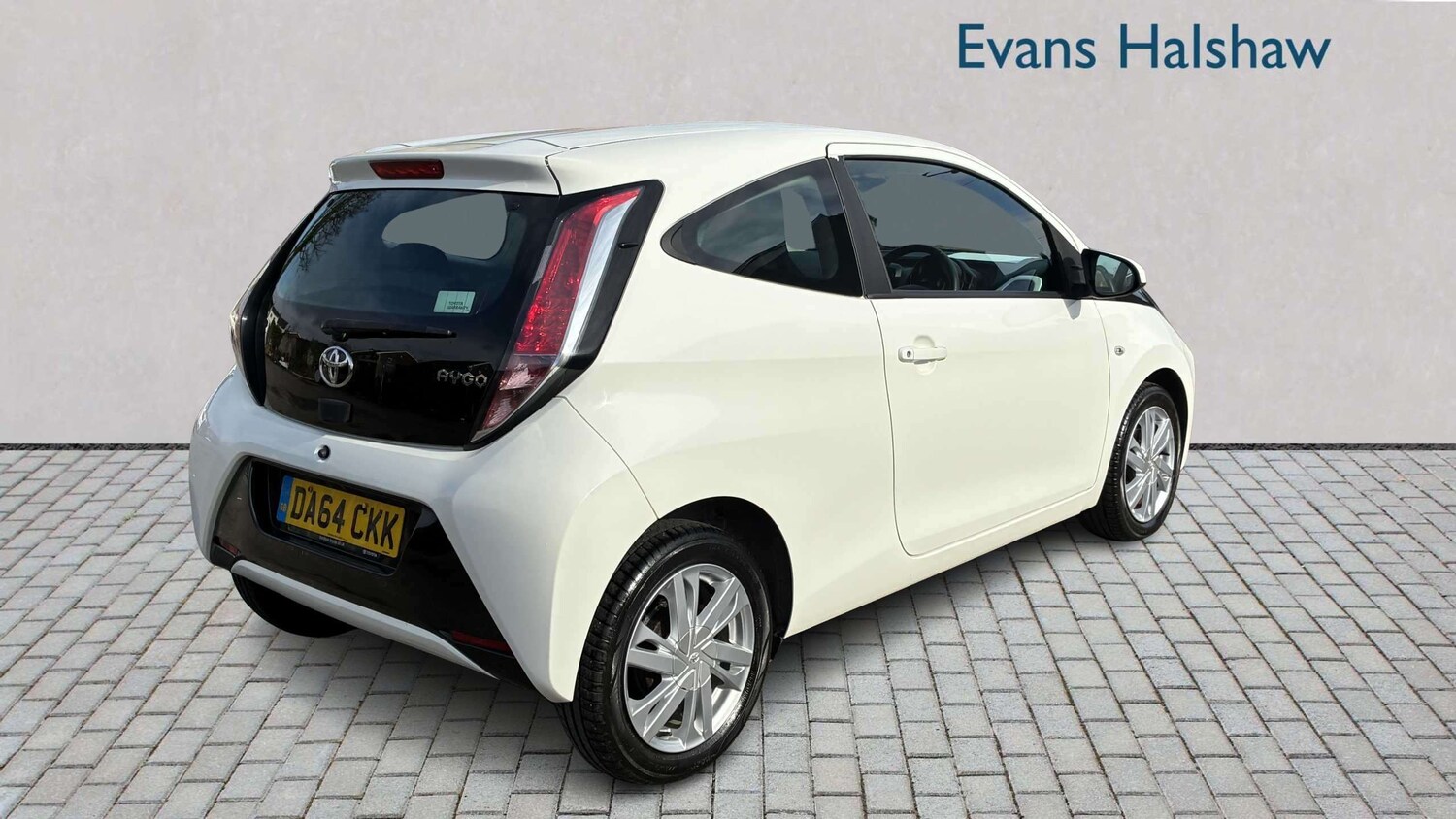 Used Toyota AYGO 2014 for sale - 77858485: Photo 7