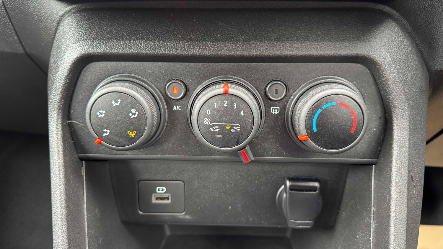 Used Dacia Sandero Stepway 2022 for sale - 77960665: Photo 27