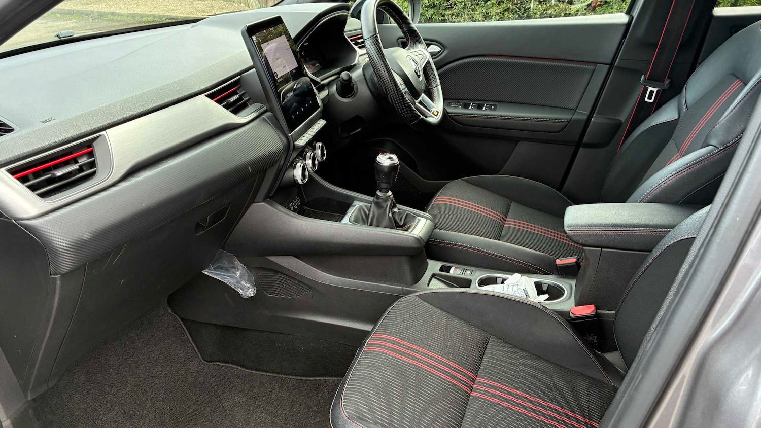 Used Renault Captur for sale - 77862192: Photo 28