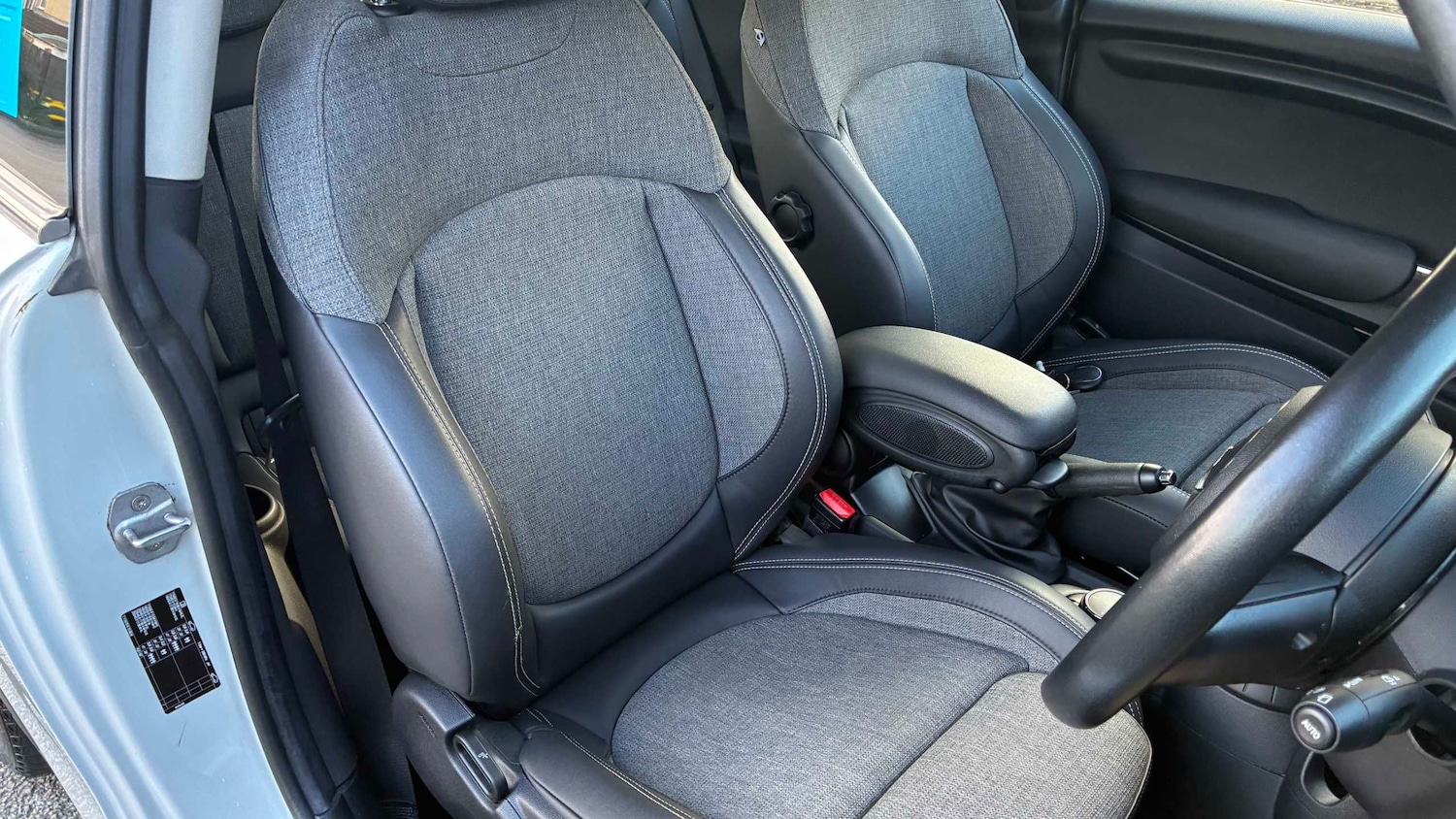 Used MINI Hatch 2015 for sale - 77858190: Photo 24