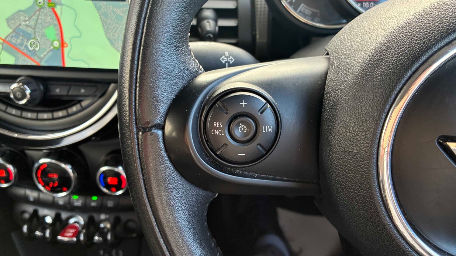 Used MINI Hatch 2015 for sale - 77858190: Photo 29