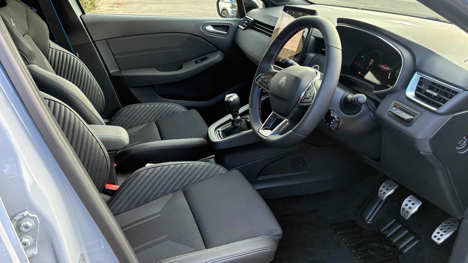 Used Renault Clio 2026 for sale - 78076745: Photo 23