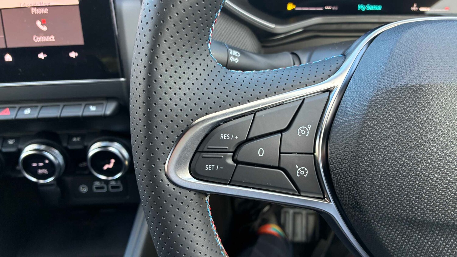 Used Renault Clio 2026 for sale - 78076745: Photo 28