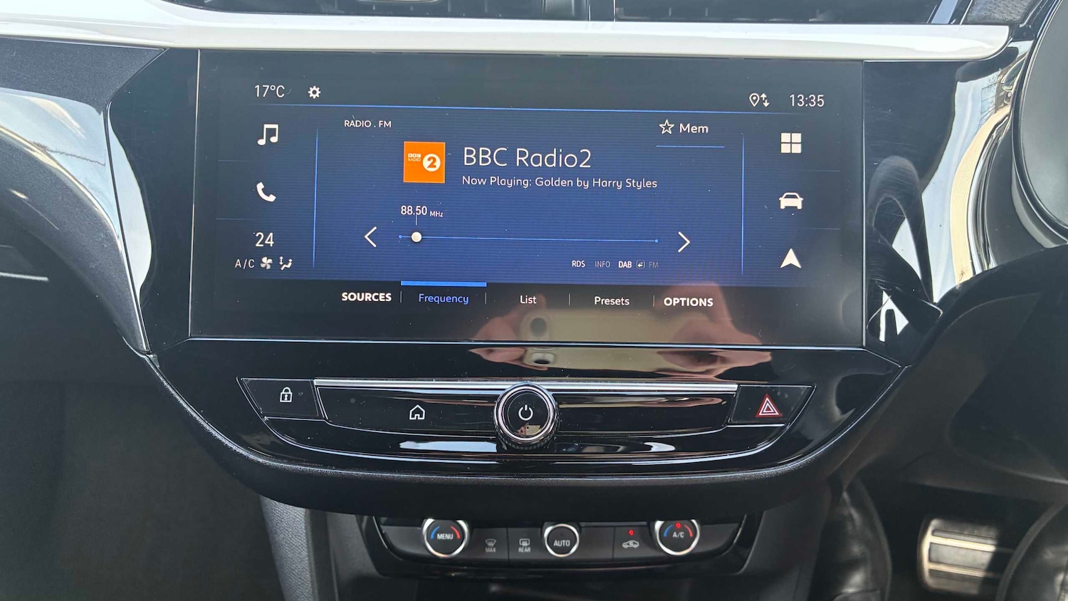 Used Vauxhall Corsa 2024 for sale - 77942895: Photo 31