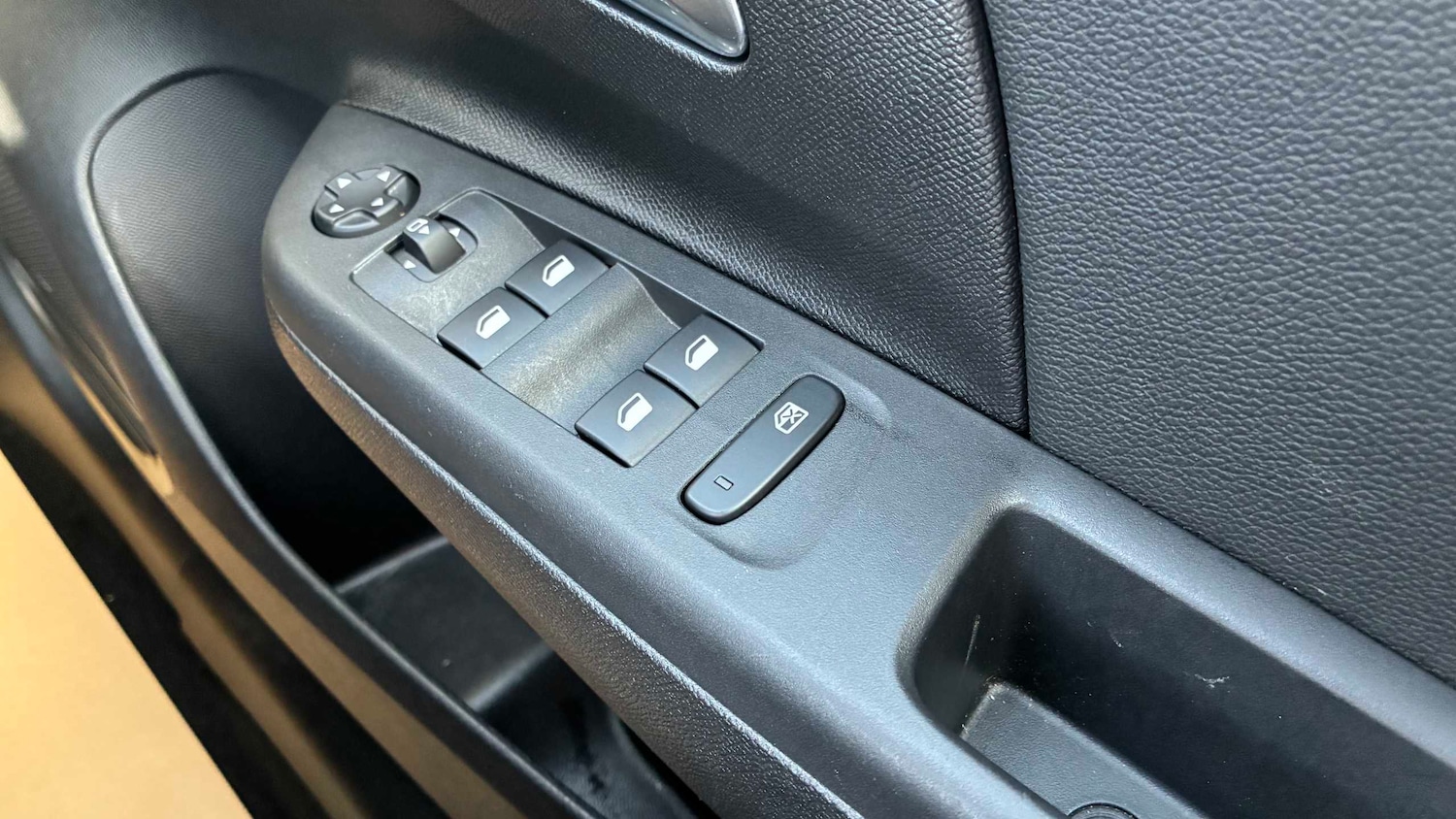 Used Vauxhall Corsa 2024 for sale - 77942895: Photo 35