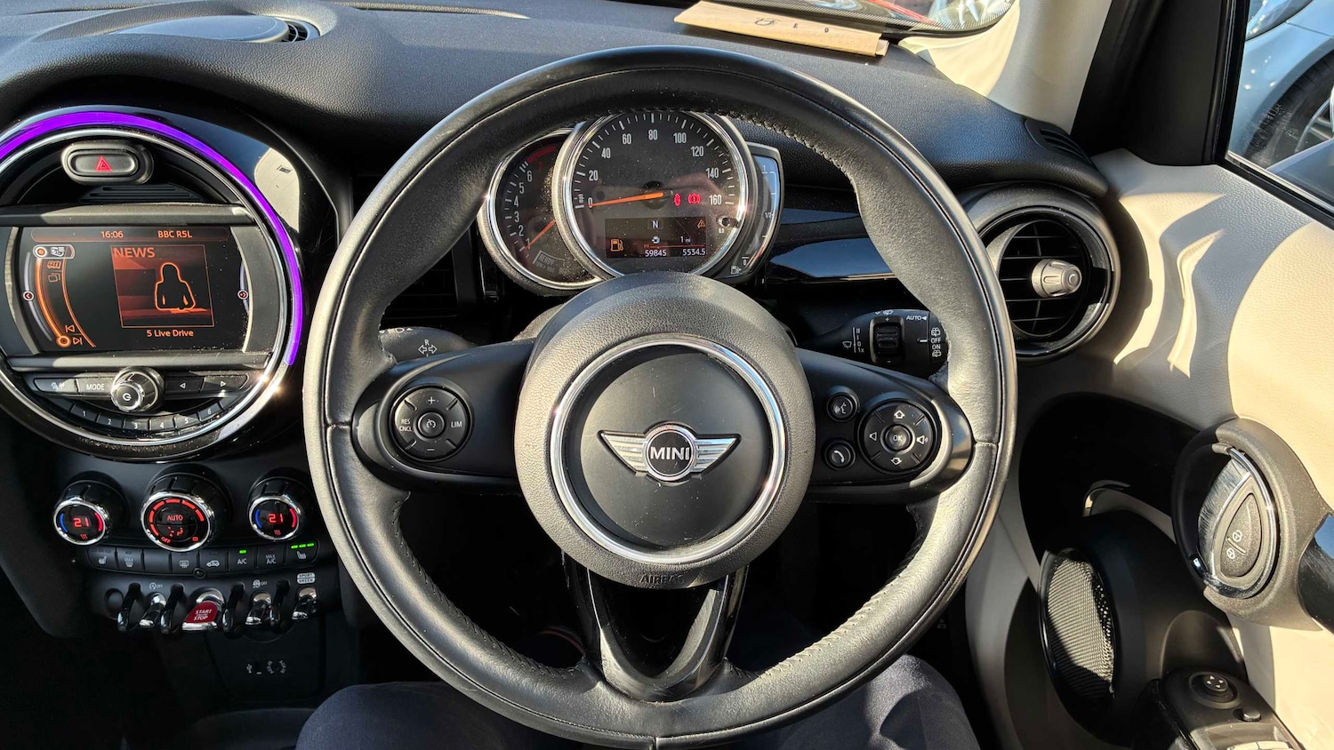 Used MINI Hatch 2018 for sale - 77885957: Photo 23