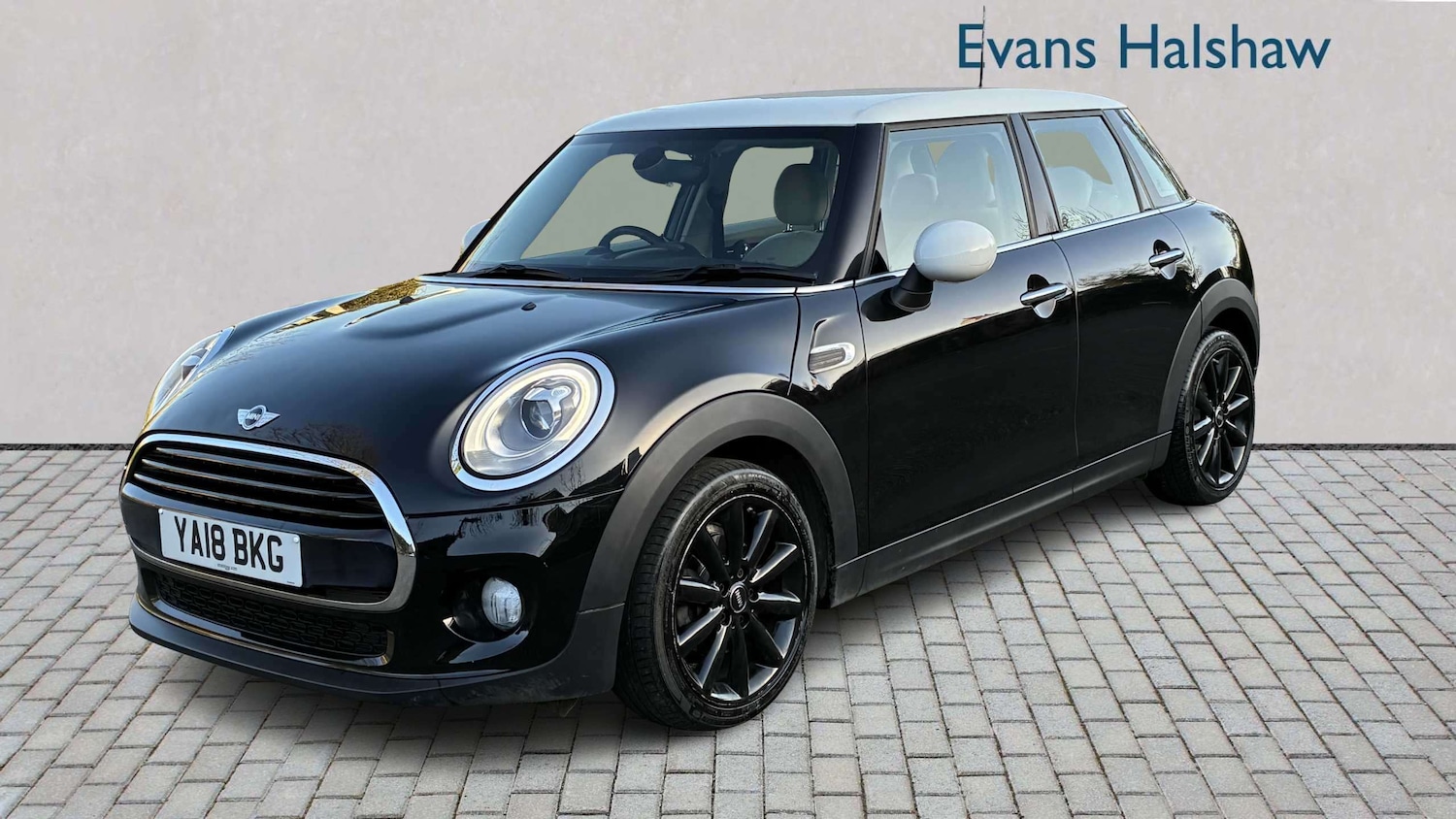 Used MINI Hatch 2018 for sale - 77885957: Photo 3