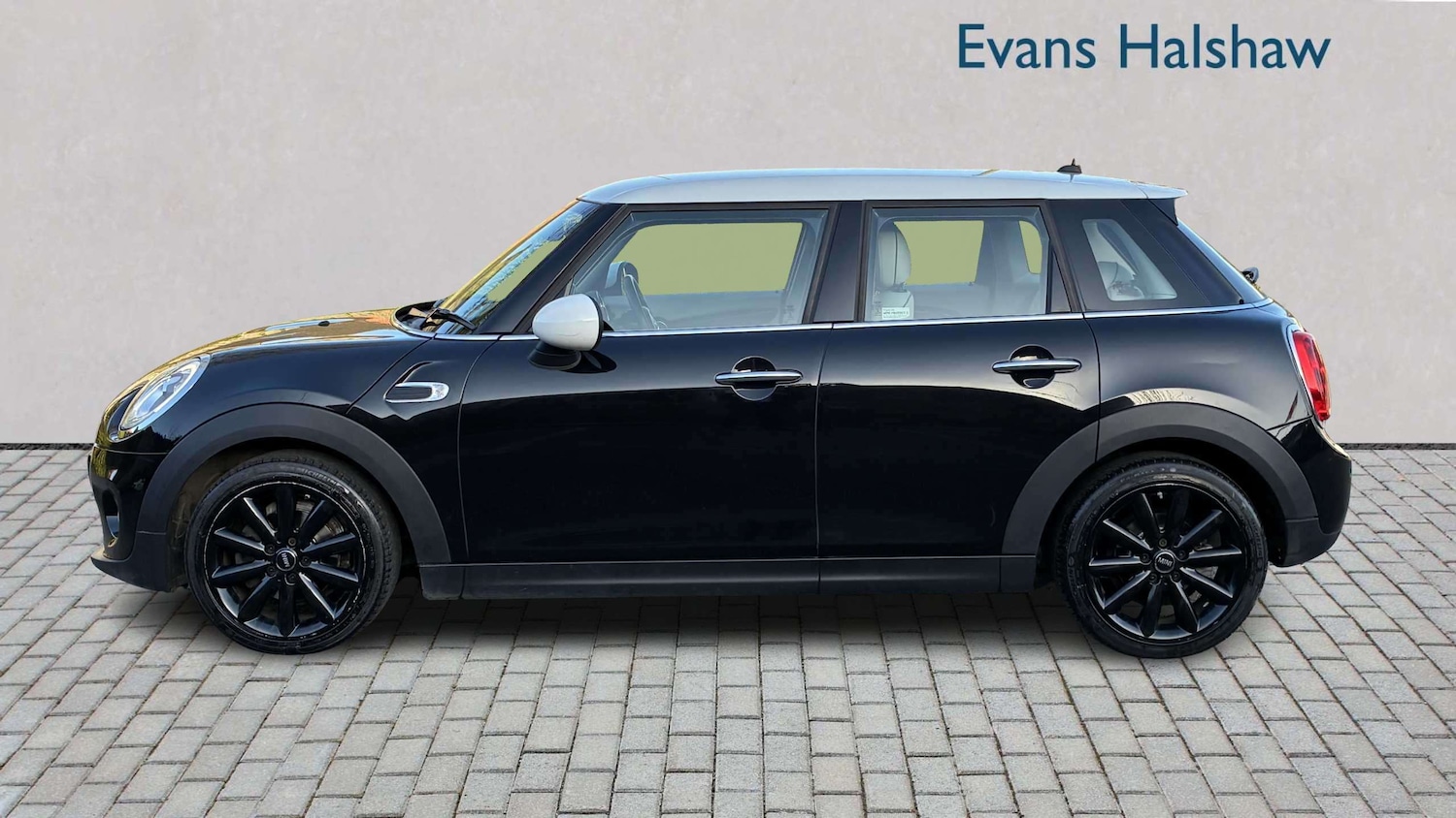 Used MINI Hatch 2018 for sale - 77885957: Photo 4