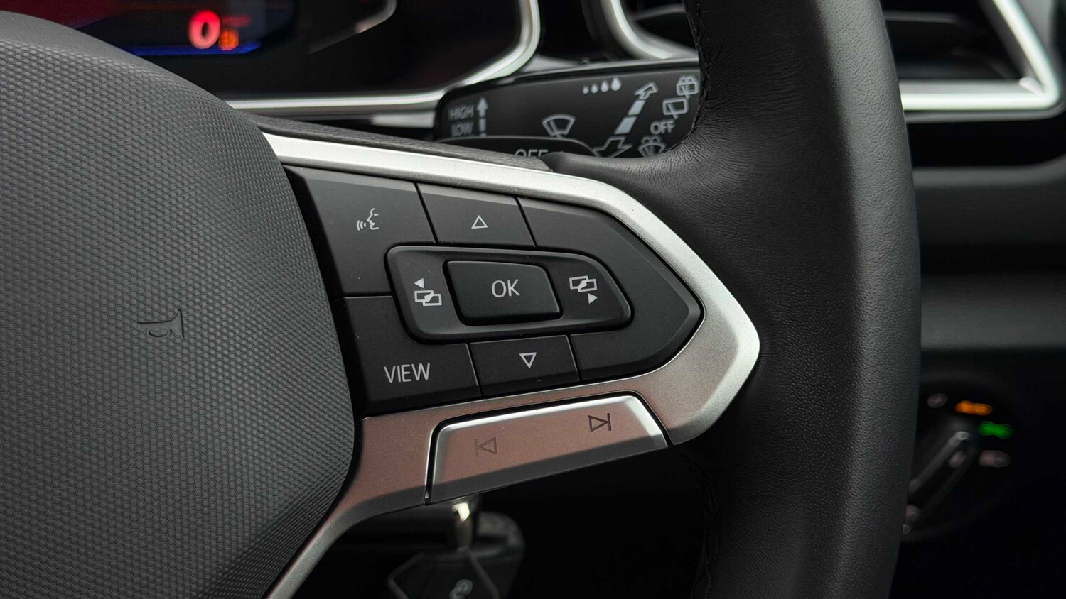 Used Volkswagen T-Roc 2024 for sale - 78209057: Photo 16