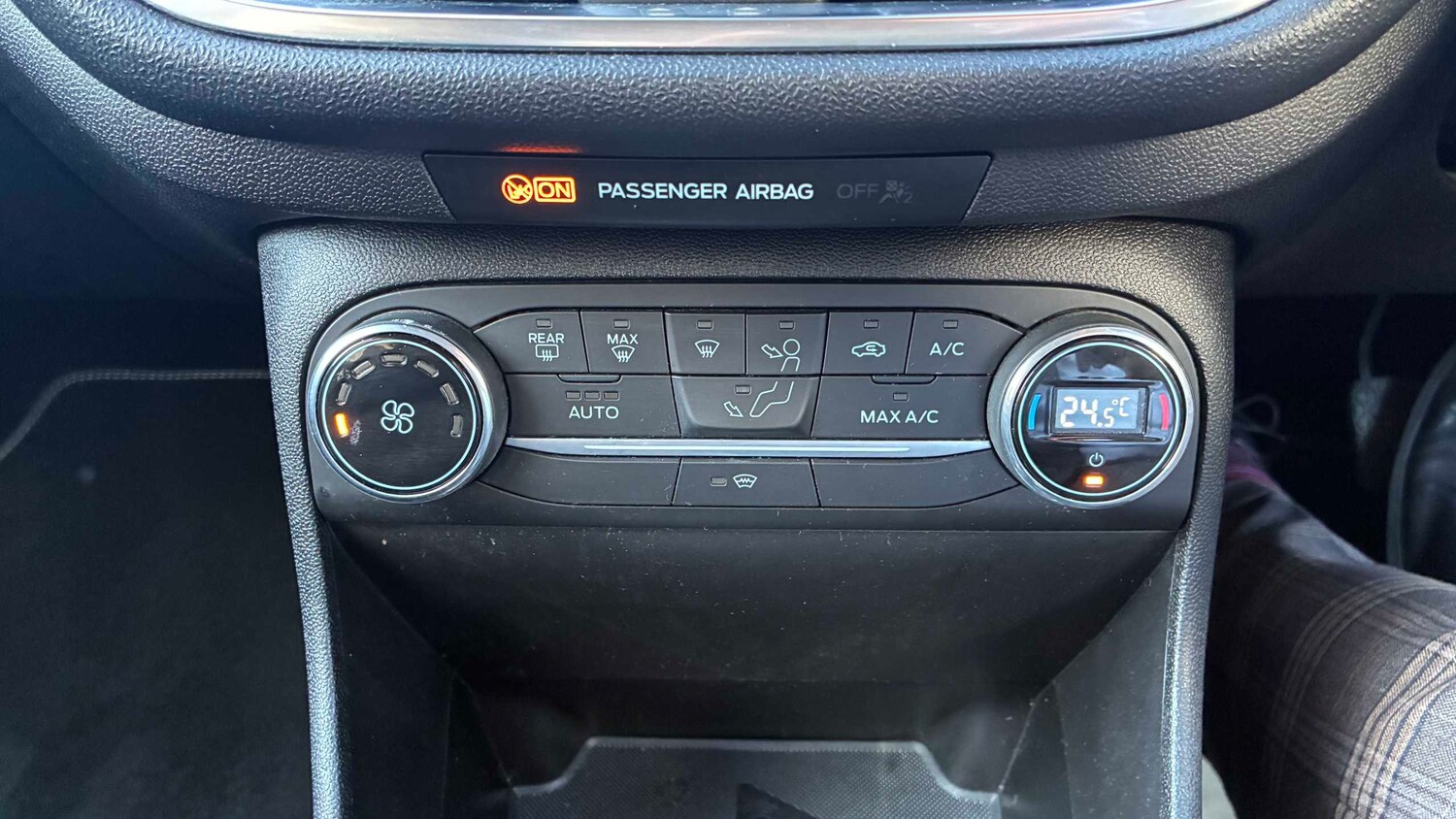 Used Ford Fiesta 2019 for sale - 78161242: Photo 32