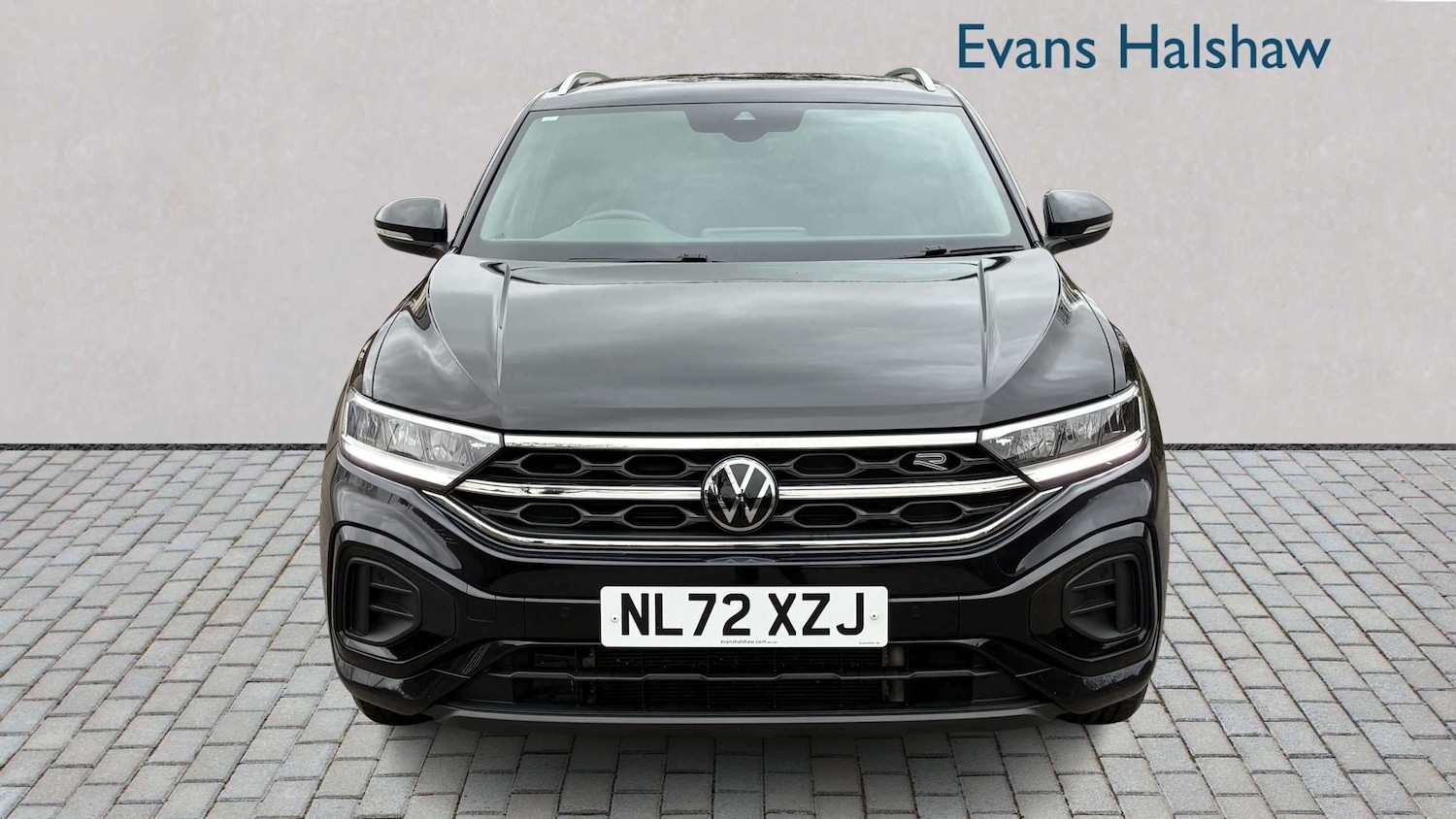Used Volkswagen T-Roc 2022 for sale - 78010472: Photo 2