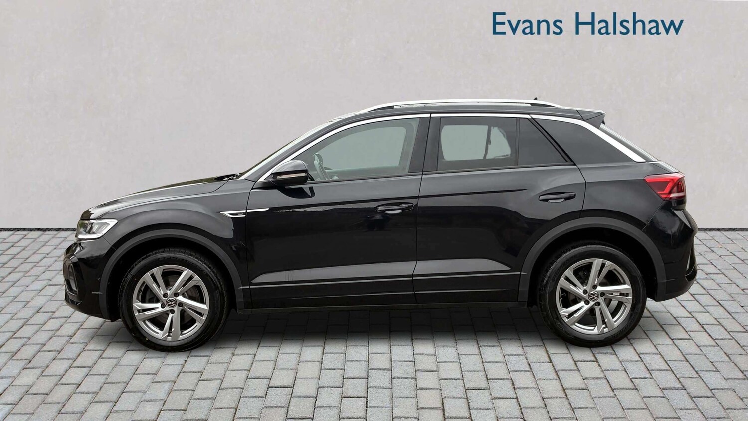 Used Volkswagen T-Roc 2022 for sale - 78010472: Photo 4