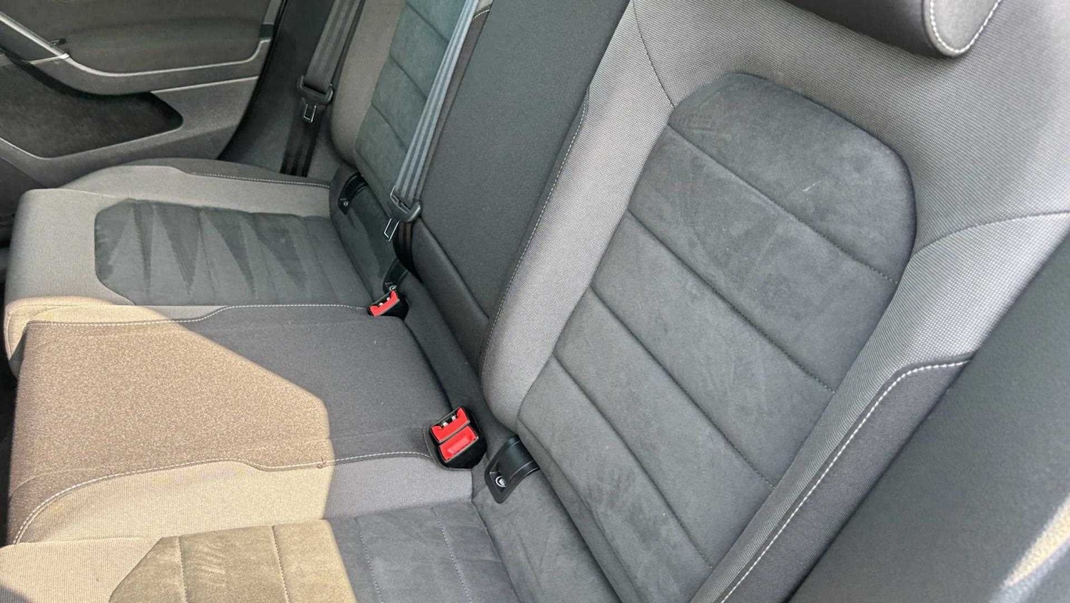 Used Volkswagen Golf 2018 for sale - 77928488: Photo 24