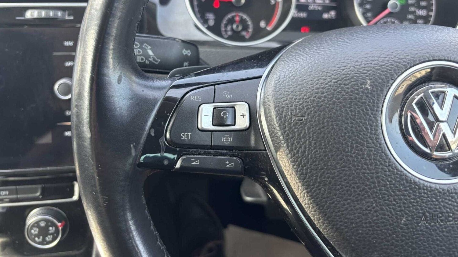 Used Volkswagen Golf 2018 for sale - 77928488: Photo 28