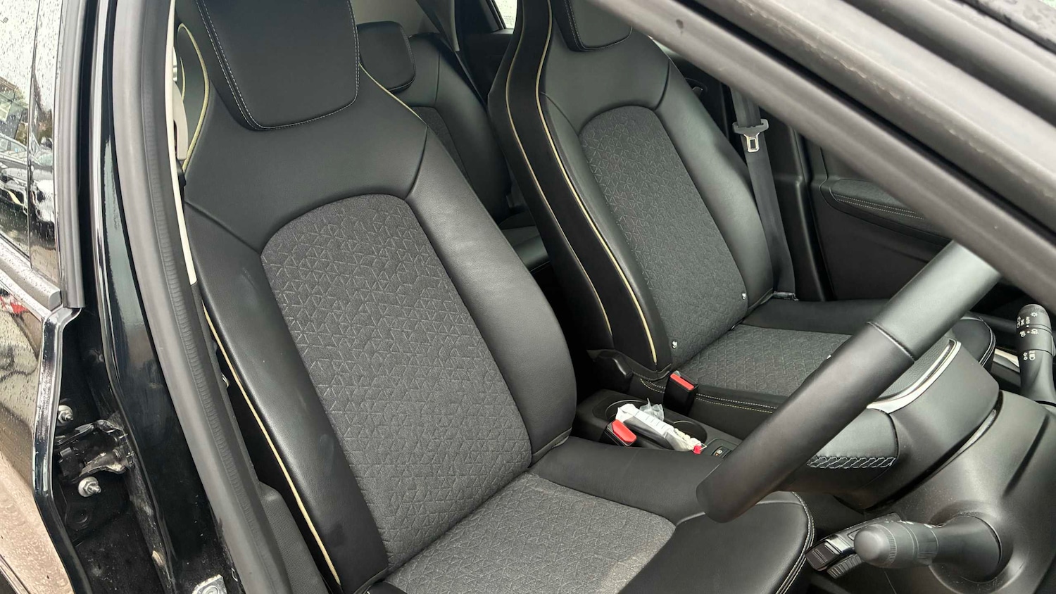 Used Renault Zoe 2022 for sale - 78010324: Photo 25