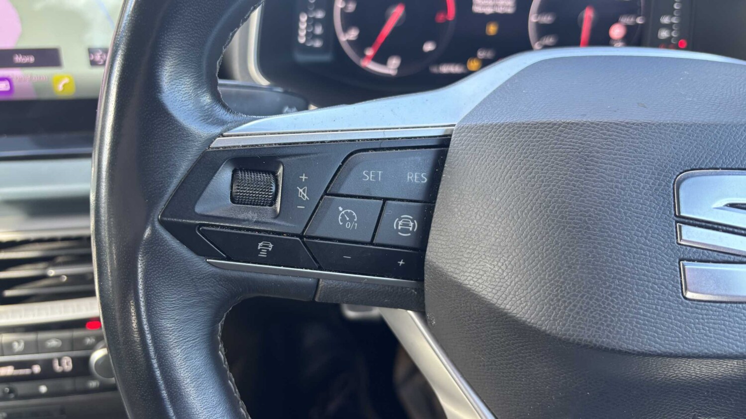 Used SEAT Arona 2023 for sale - 77856623: Photo 28