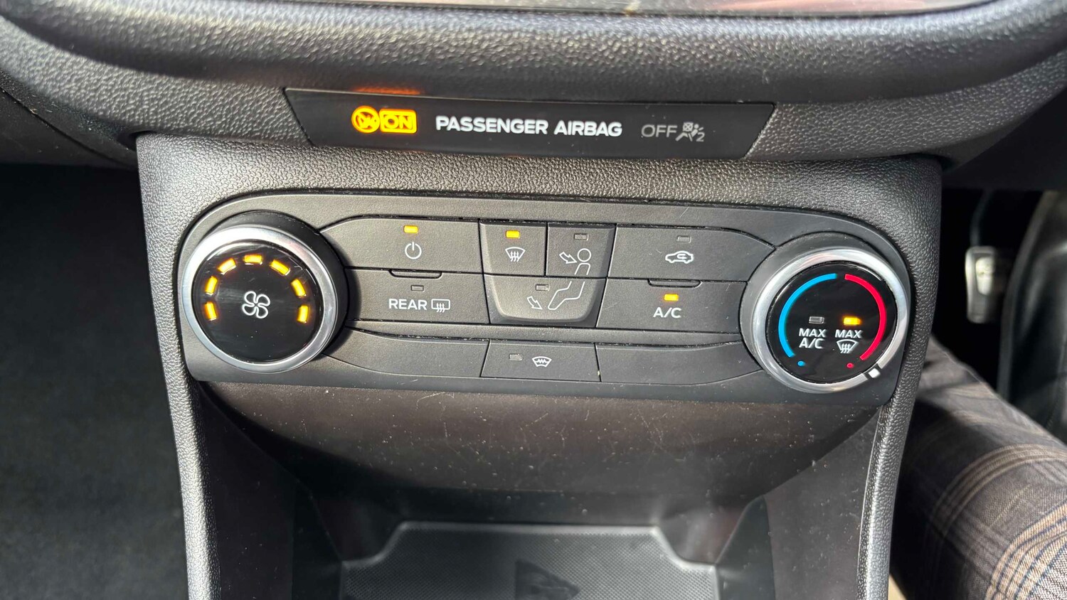 Used Ford Fiesta 2017 for sale - 77860257: Photo 34