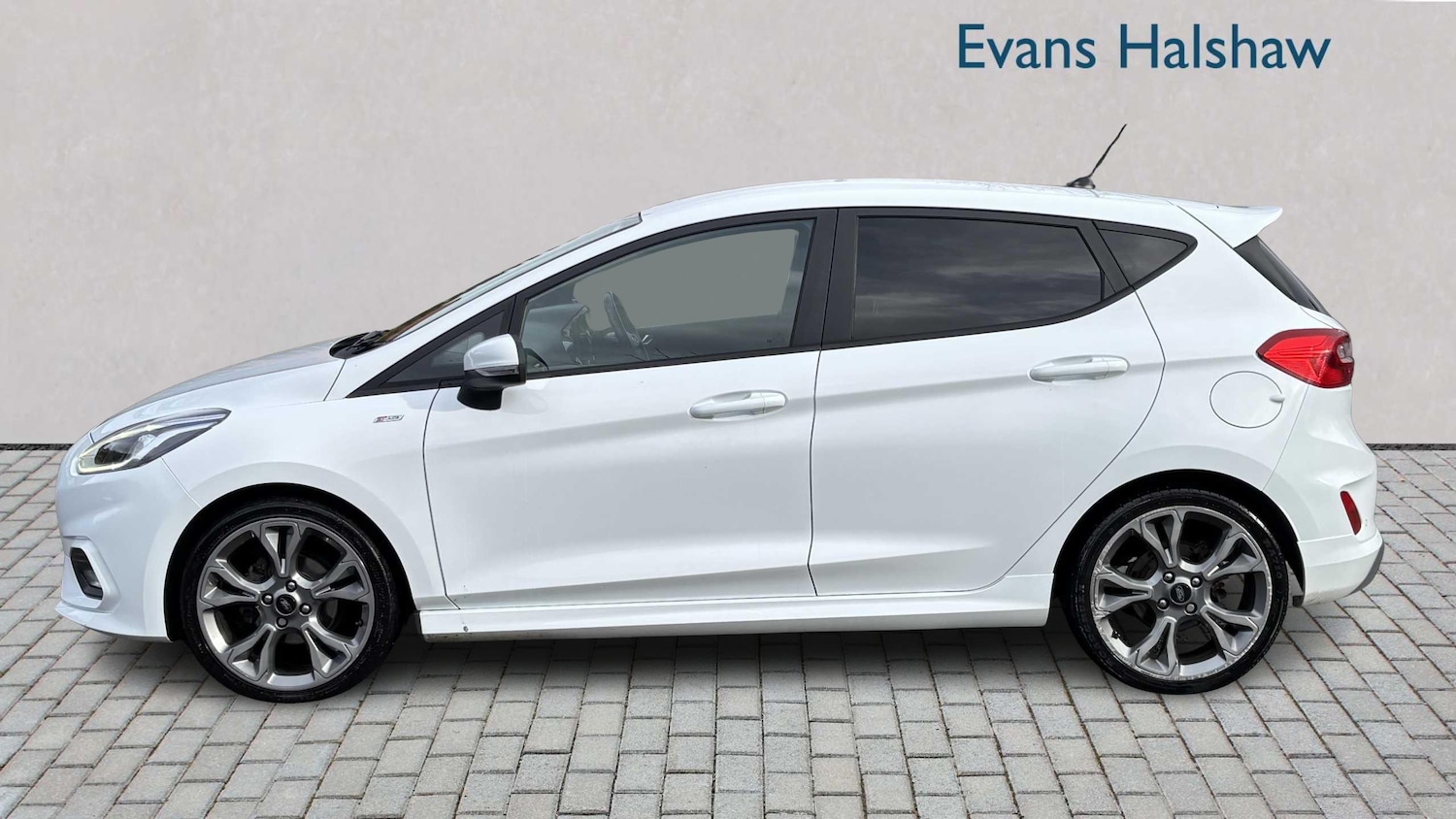 Used Ford Fiesta 2017 for sale - 77860257: Photo 4