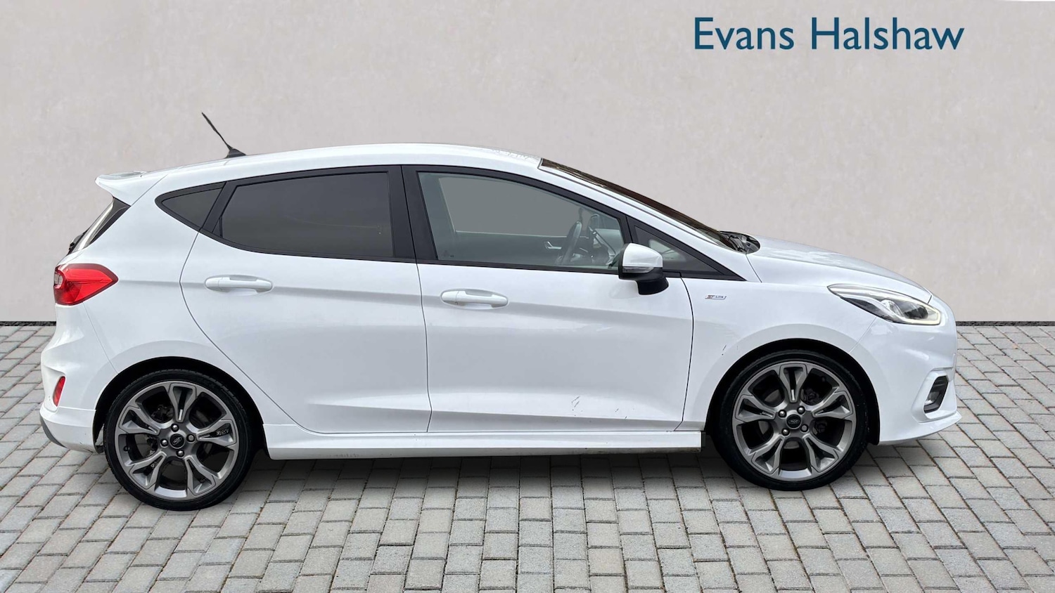 Used Ford Fiesta 2017 for sale - 77860257: Photo 8