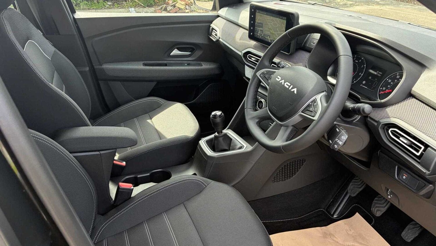 Used Dacia Sandero 2025 for sale - 77861537: Photo 27