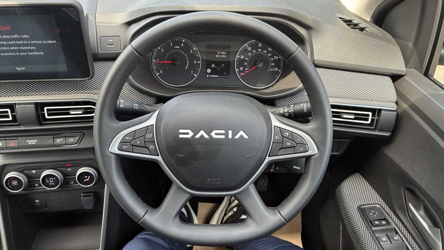 Used Dacia Sandero 2025 for sale - 77861537: Photo 28